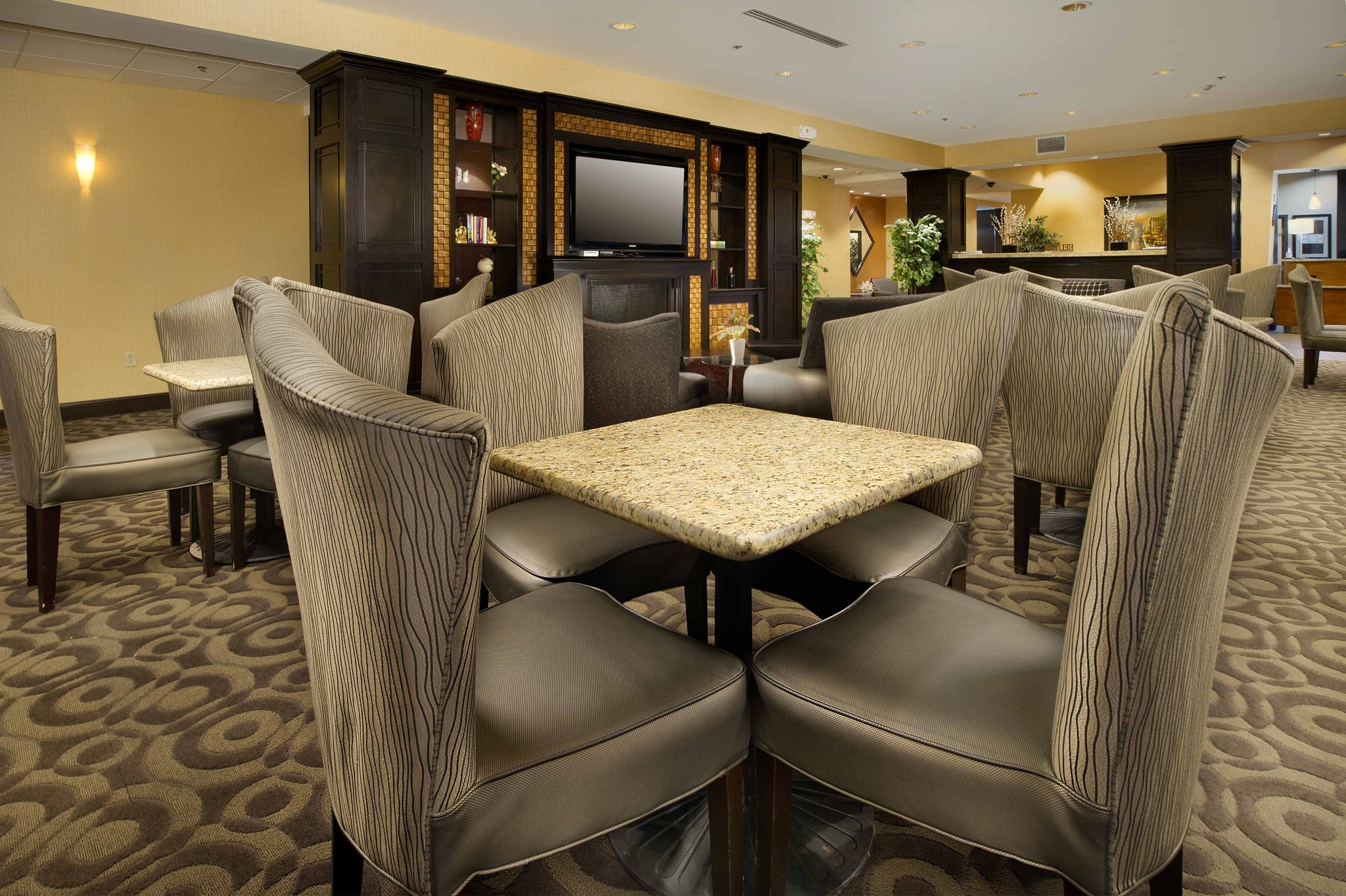 Holiday Inn Express Hotel & Suites Denton-Unt-Twu