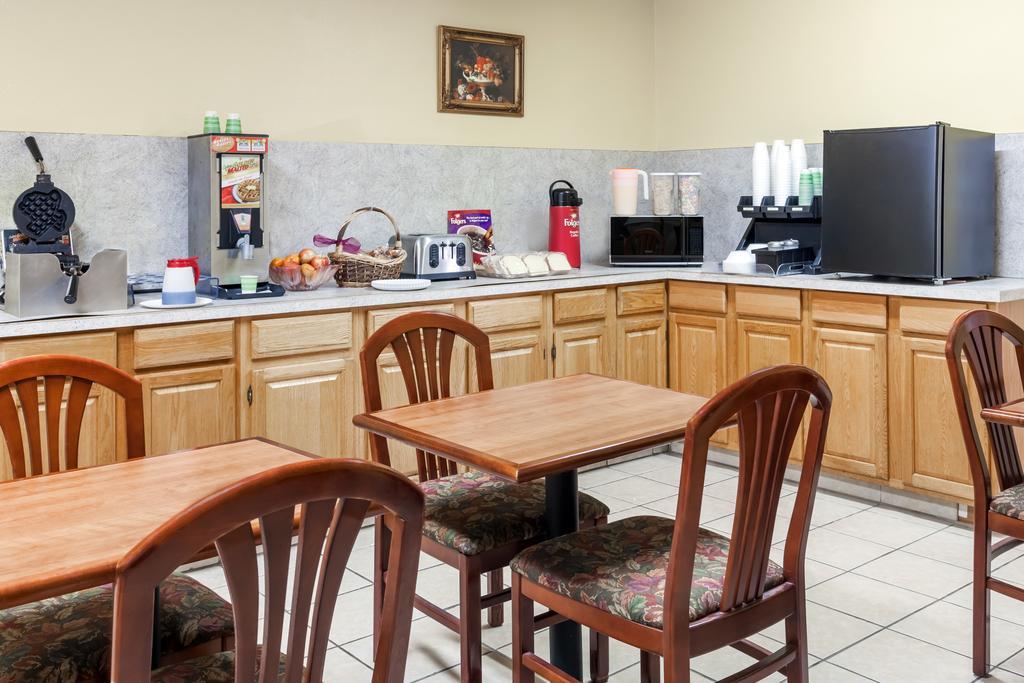 Deluxe Inn Denton