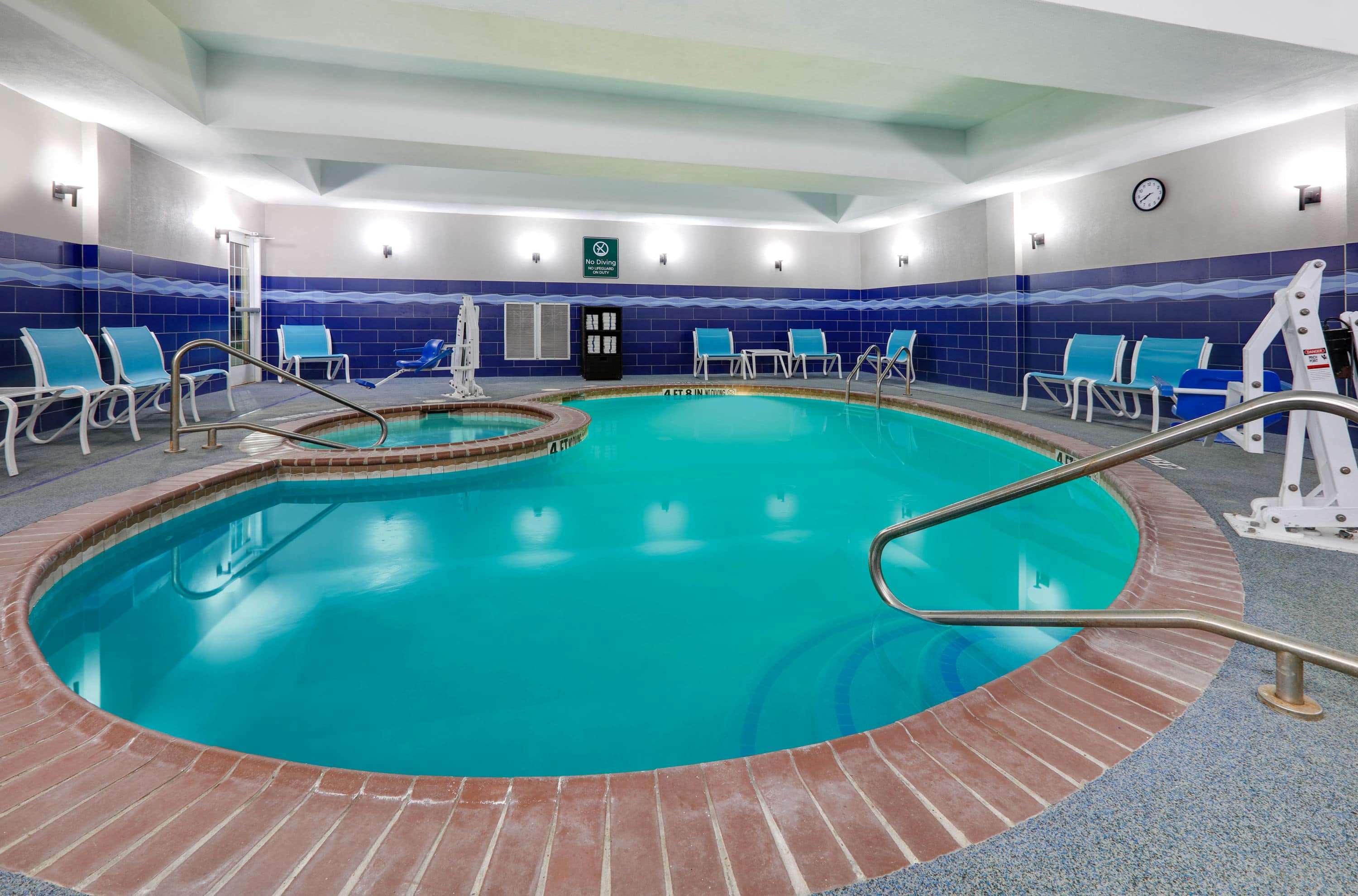 La Quinta Inn & Suites by Wyndham Denton - University Drive