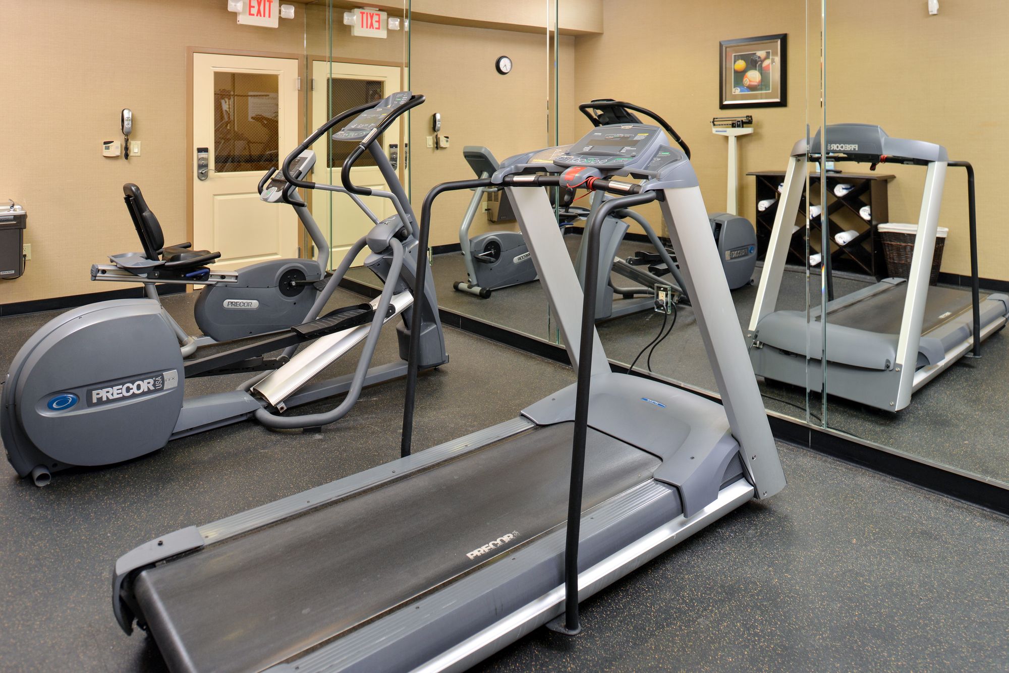 Holiday Inn Express Hotel & Suites Dallas South - Desoto
