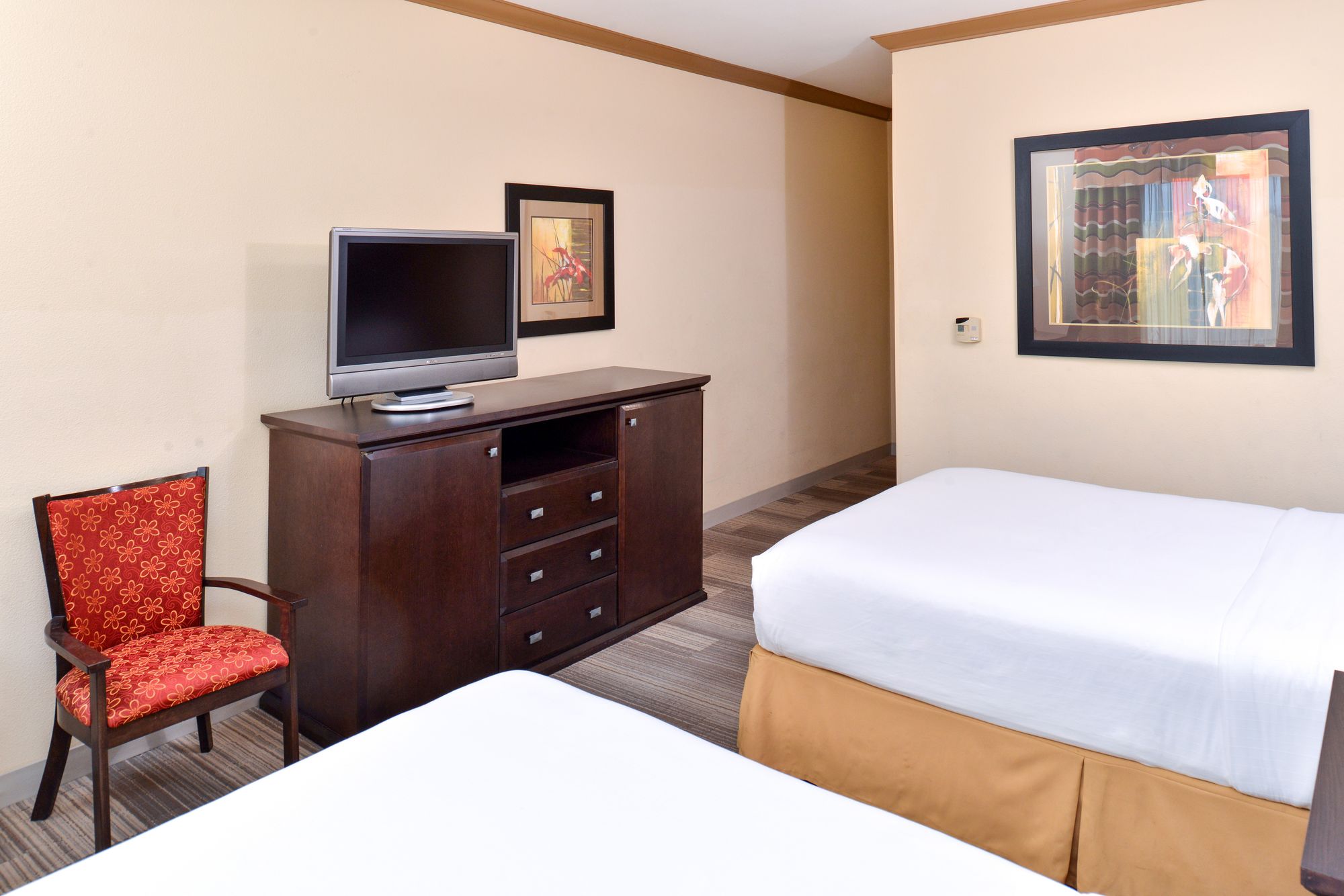 Holiday Inn Express Hotel & Suites Dallas South - Desoto