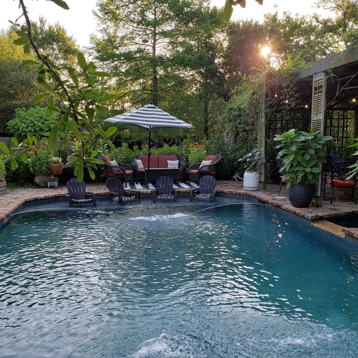Cedar Oaks Inn