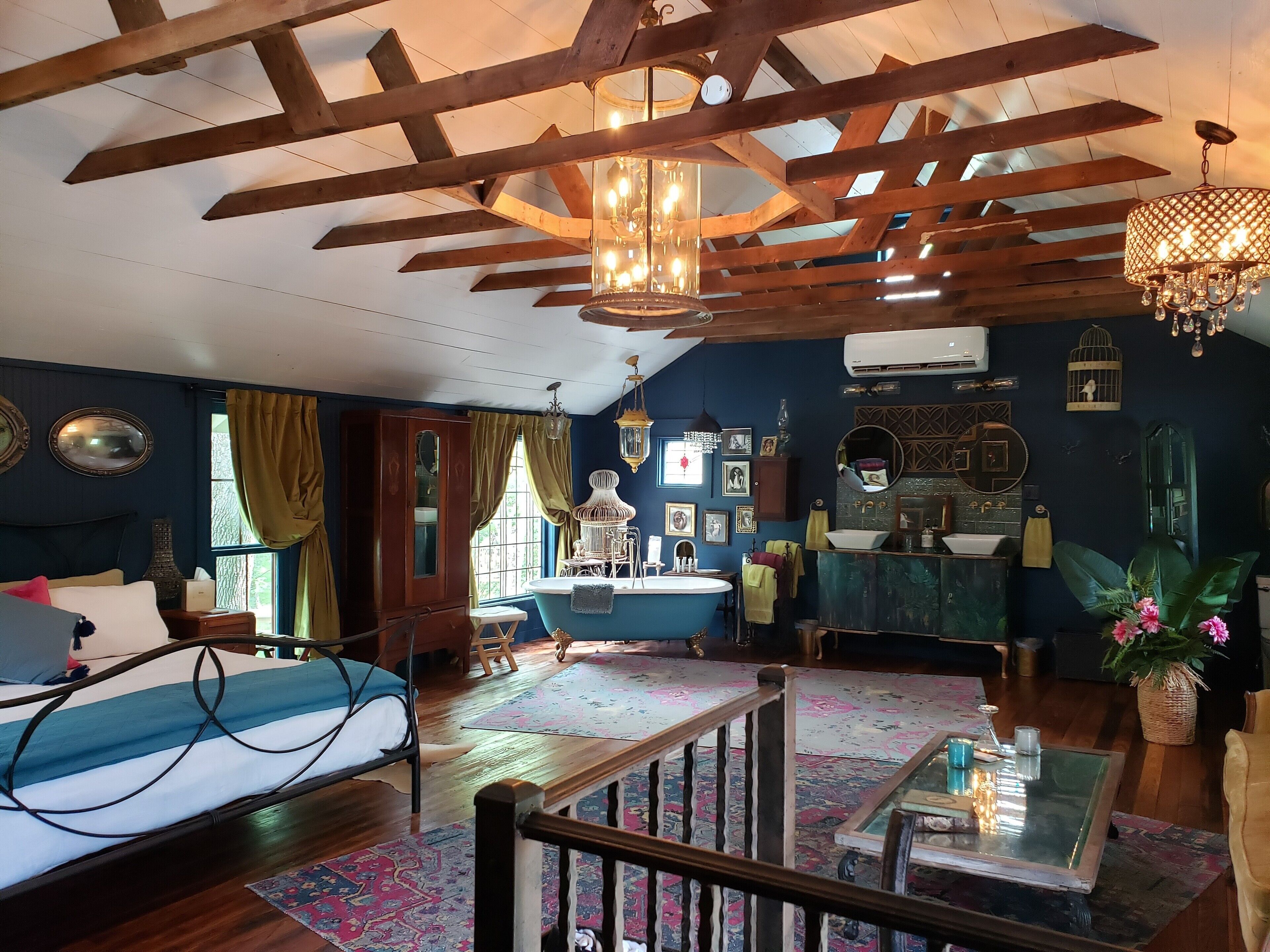 Cedar Oaks Inn