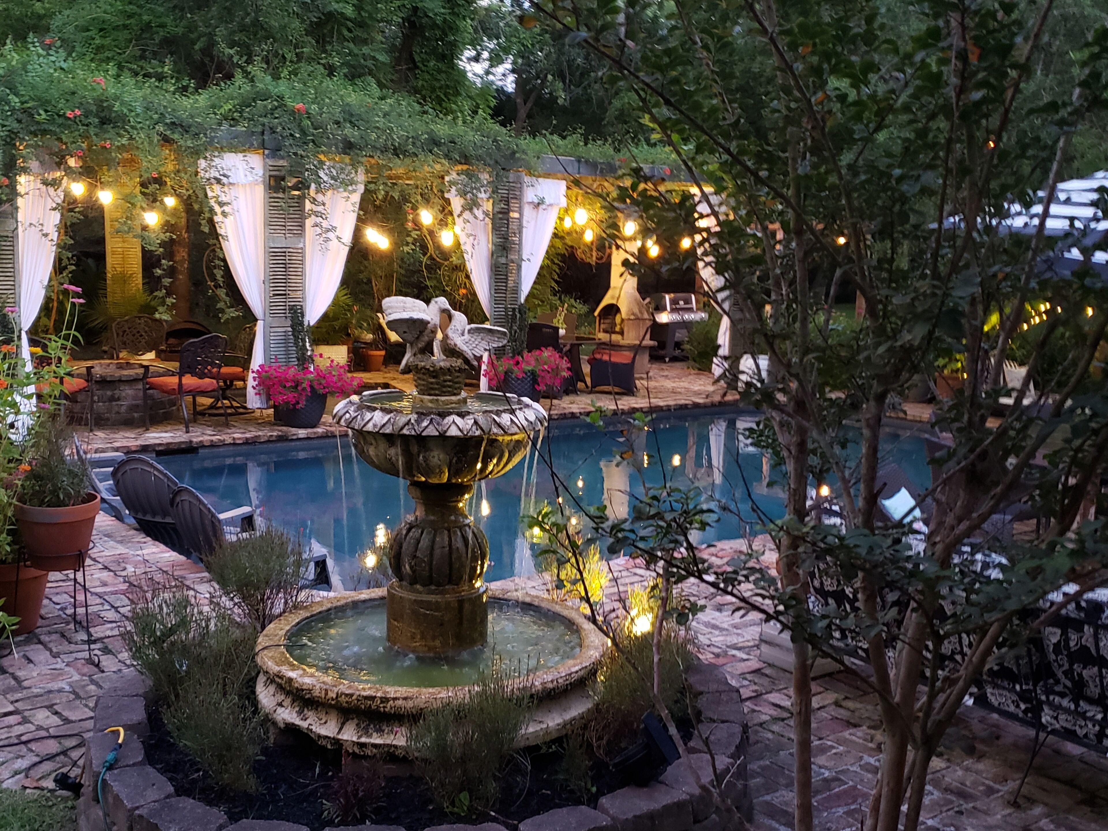 Cedar Oaks Inn
