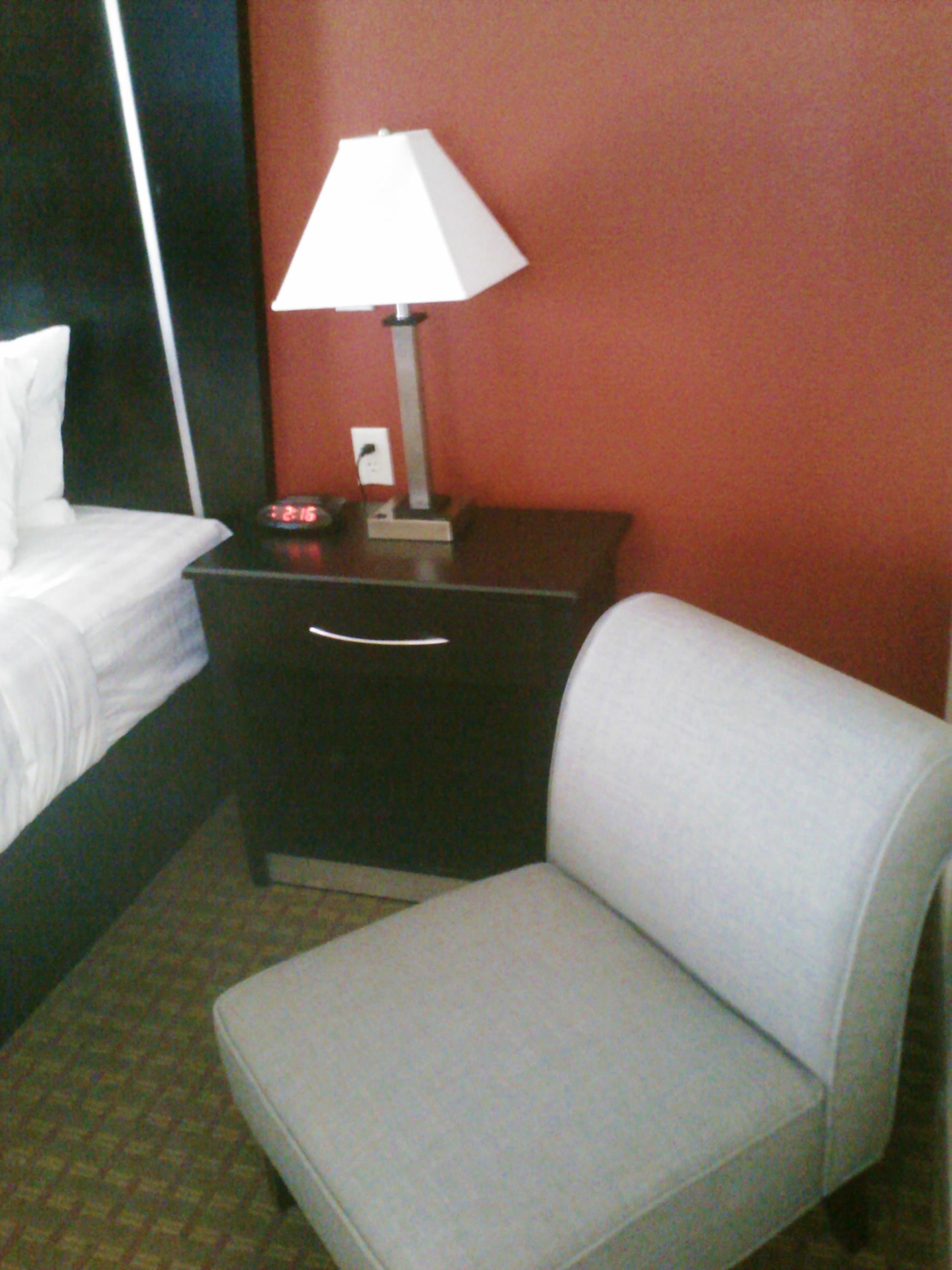 All Seasons Inn & Suites
