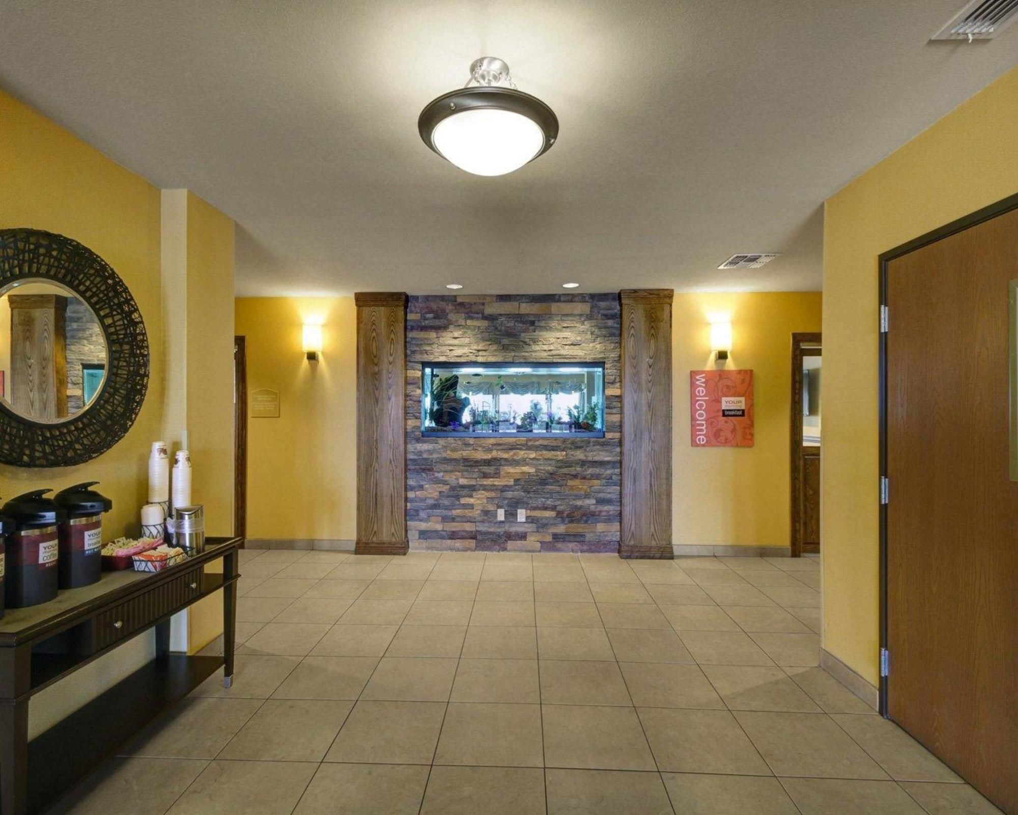 Comfort Inn & Suites Donna near I-2