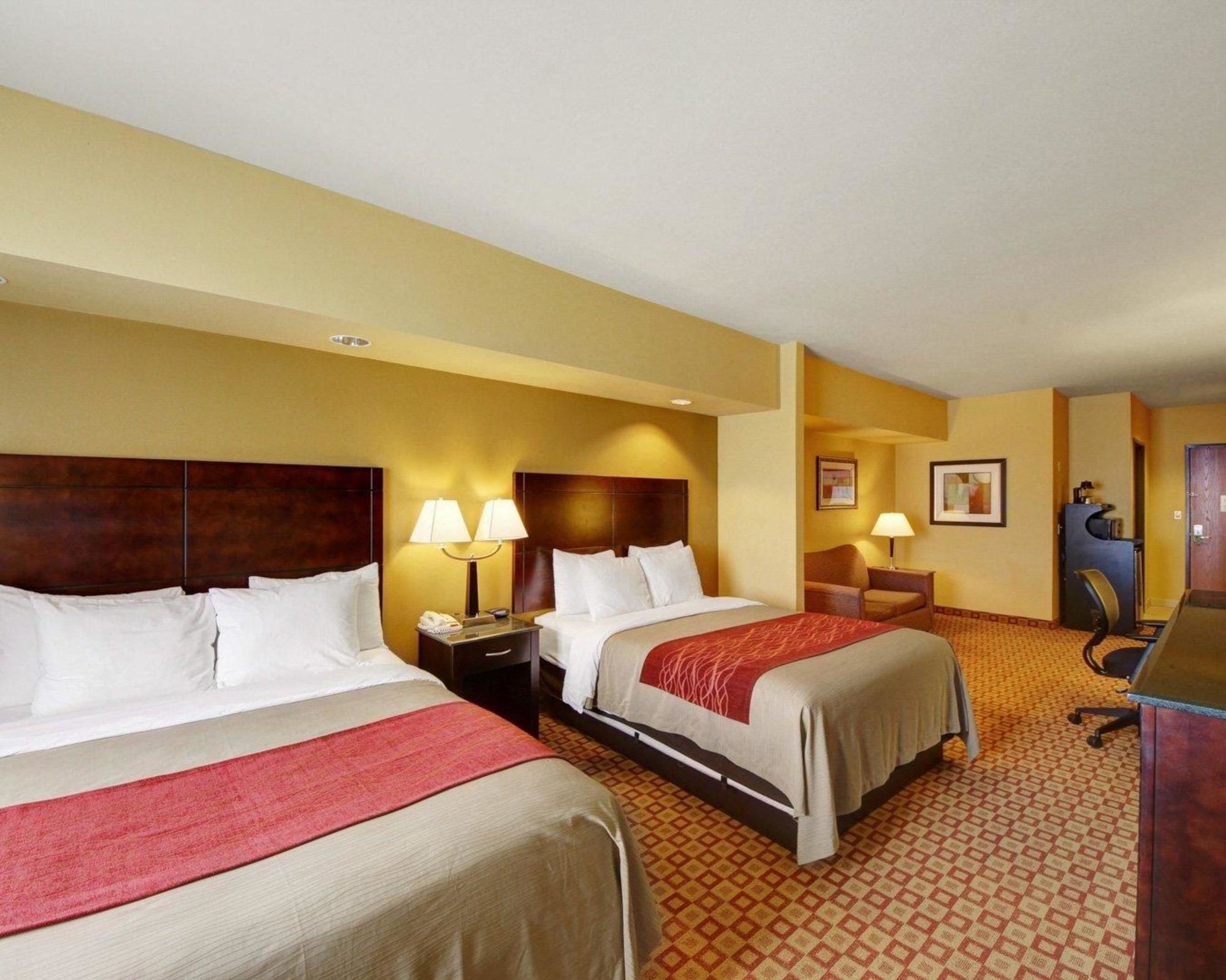 Comfort Inn & Suites Donna near I-2