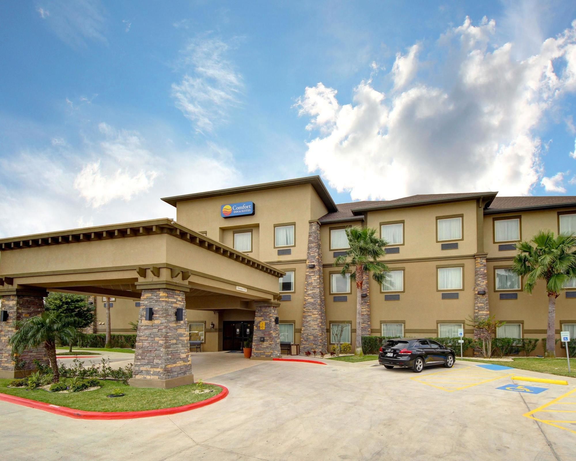 Comfort Inn & Suites Donna near I-2