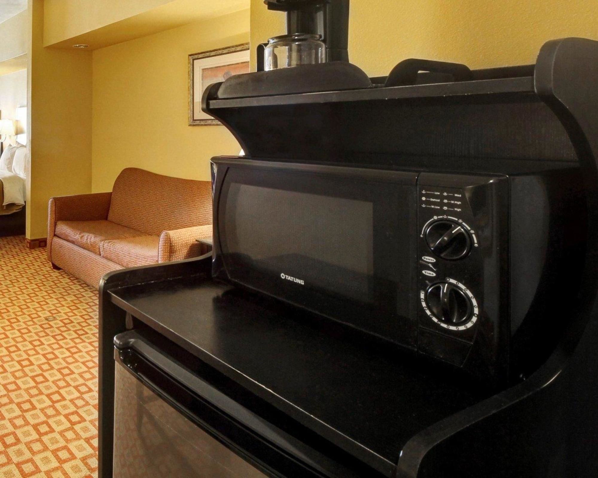 Comfort Inn & Suites Donna near I-2