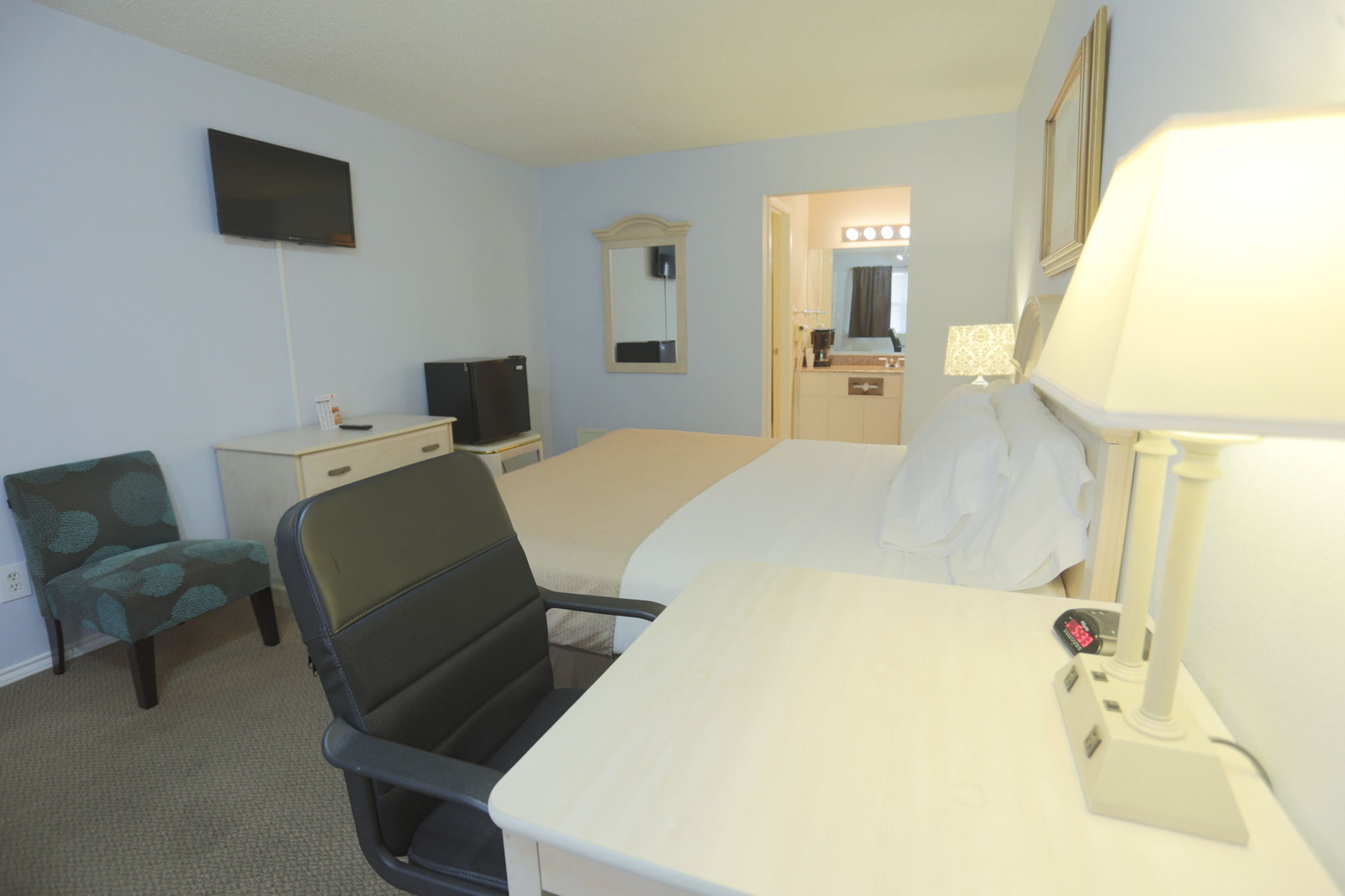 Victoria Palms Inn & Suites