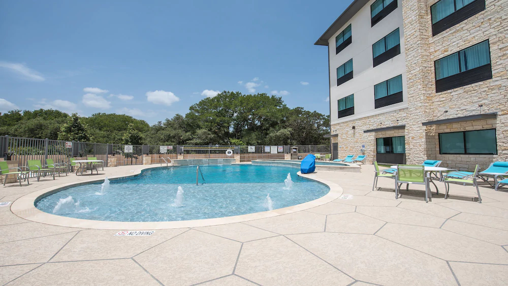 Holiday Inn Express & Suites Dripping Springs - Austin Area