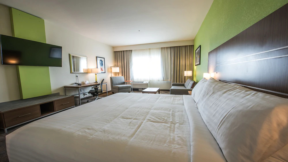 Holiday Inn Express & Suites Dripping Springs - Austin Area