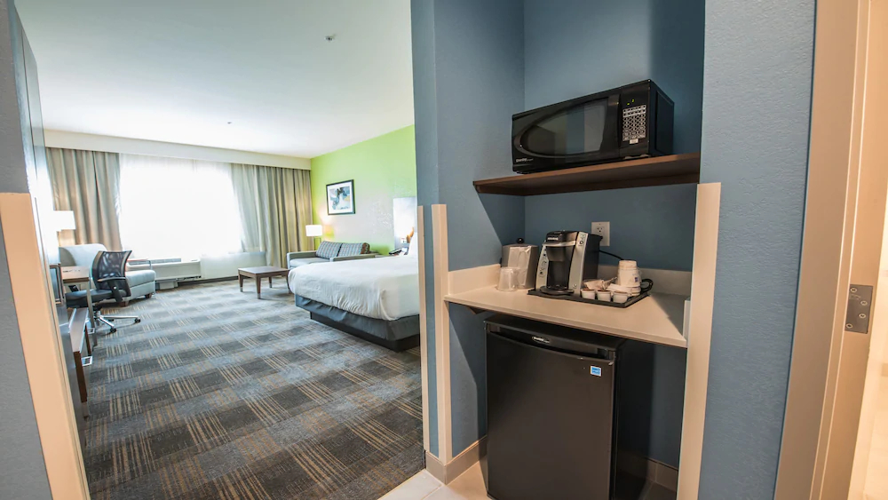 Holiday Inn Express & Suites Dripping Springs - Austin Area