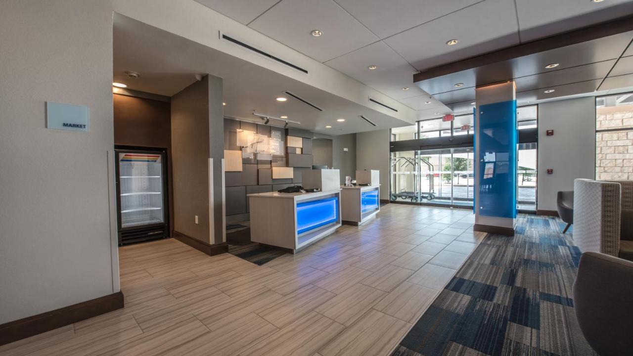 Holiday Inn Express & Suites Dripping Springs - Austin Area
