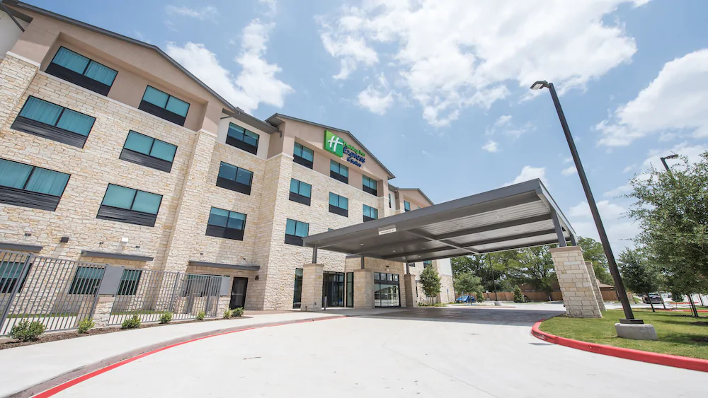 Holiday Inn Express & Suites Dripping Springs - Austin Area