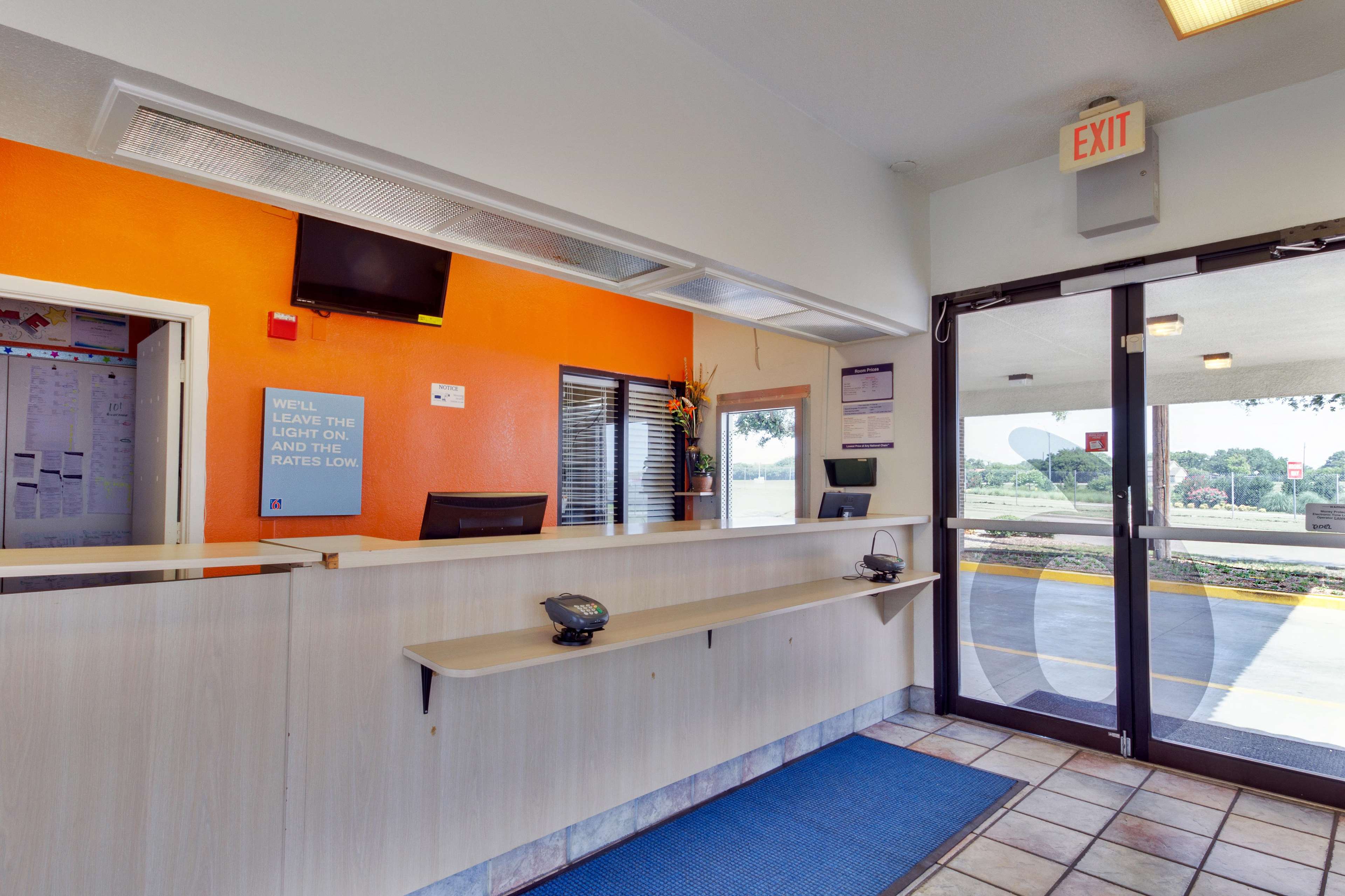 Motel 6 Dallas - Duncanville