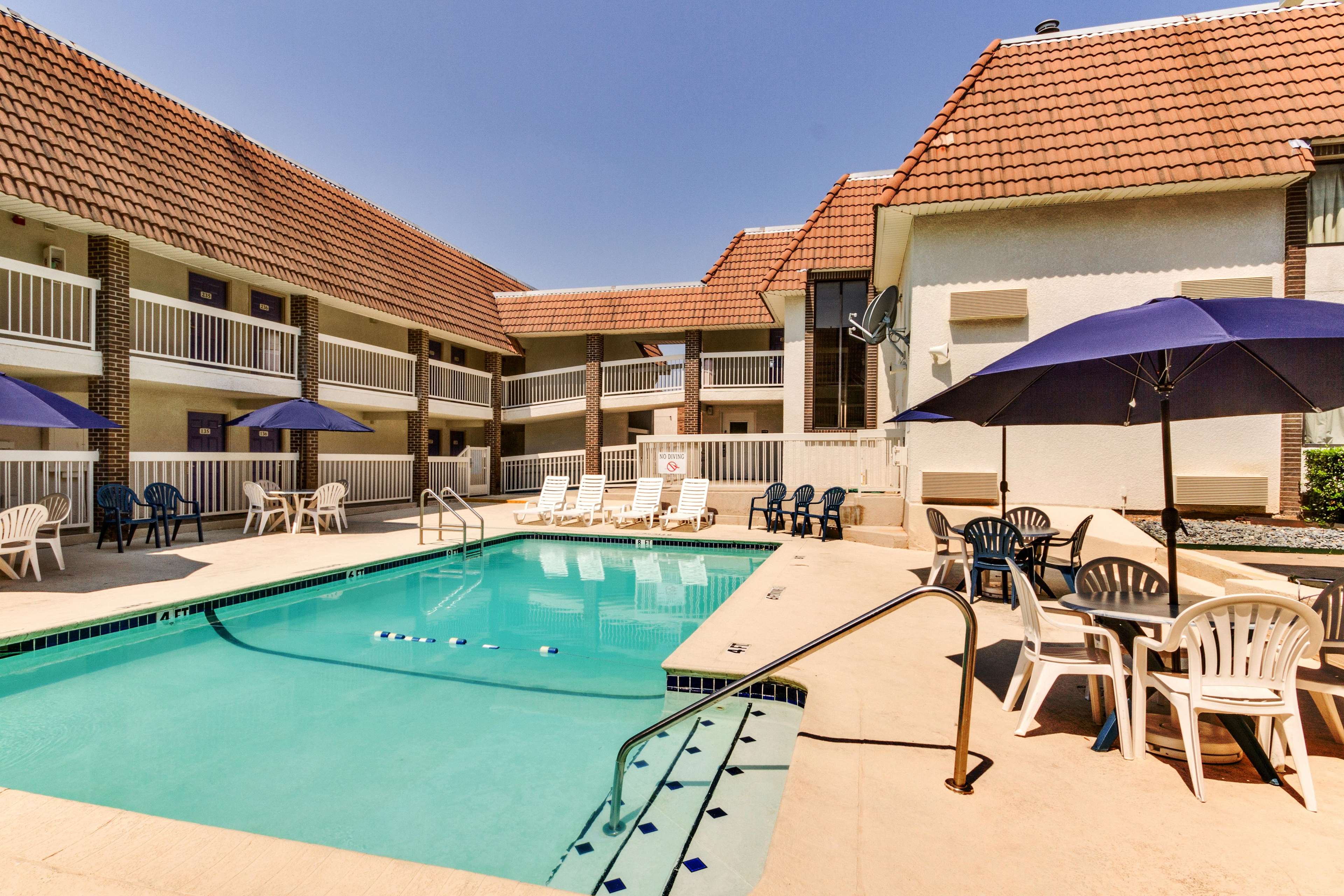 Motel 6 Dallas - Duncanville