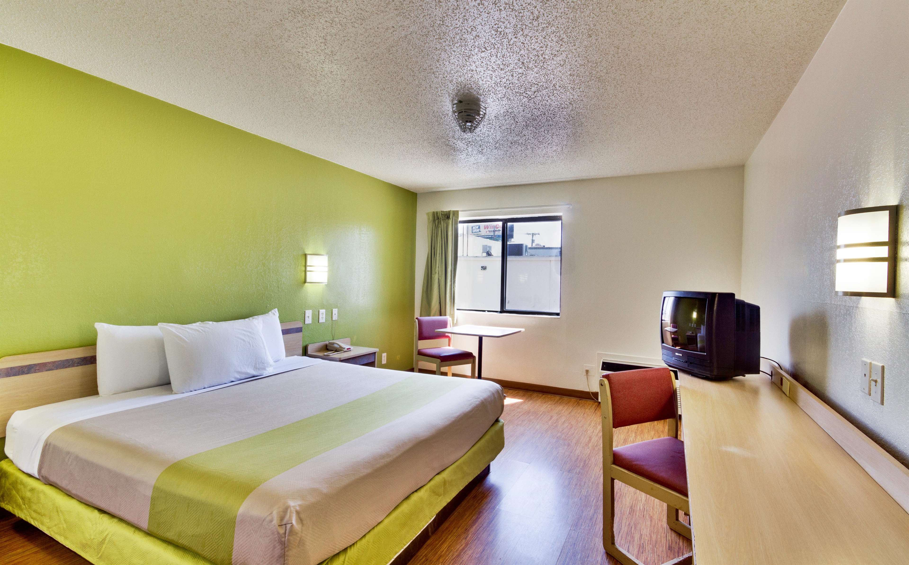 Motel 6 Dallas - Duncanville