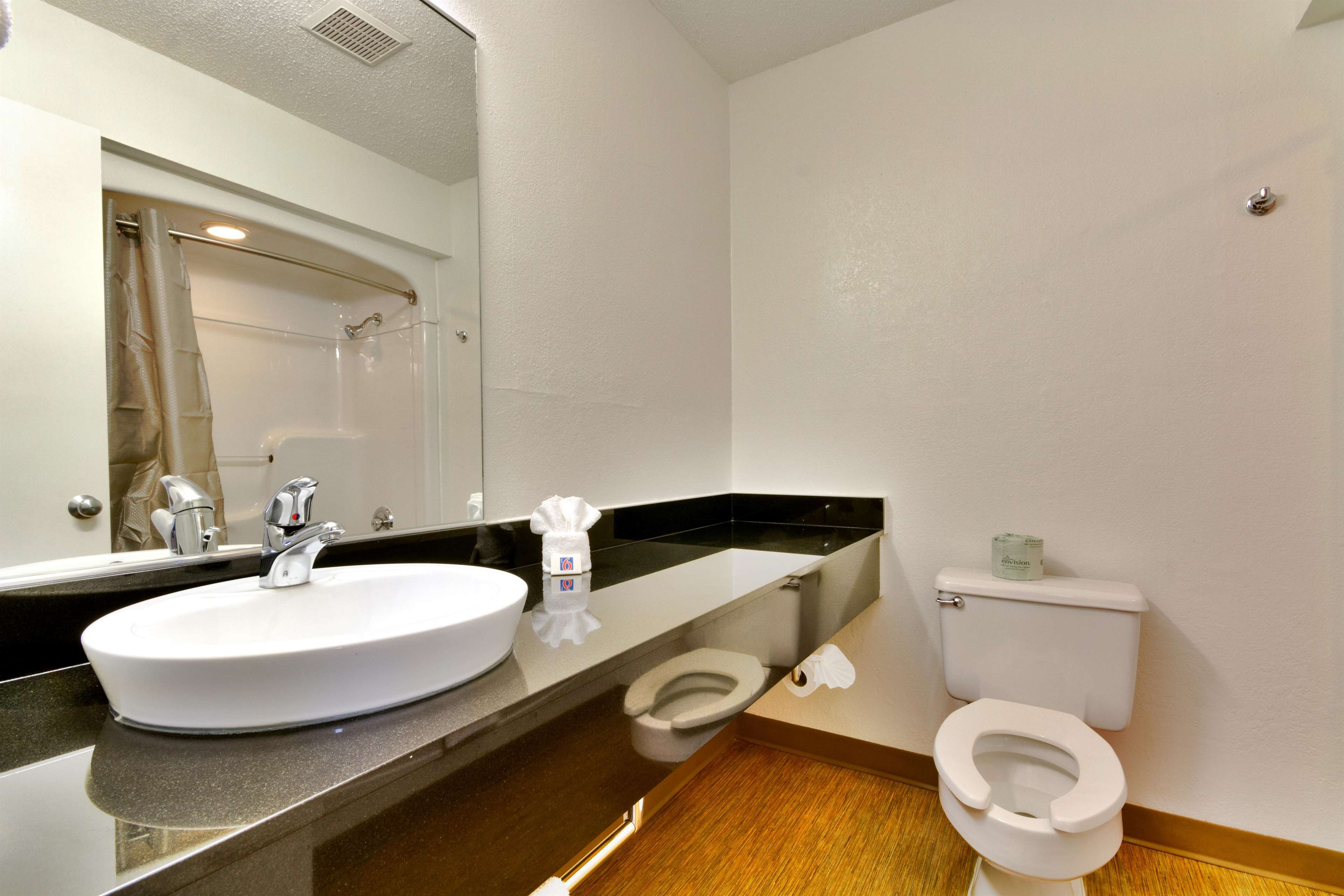 Motel 6 Dallas - Duncanville