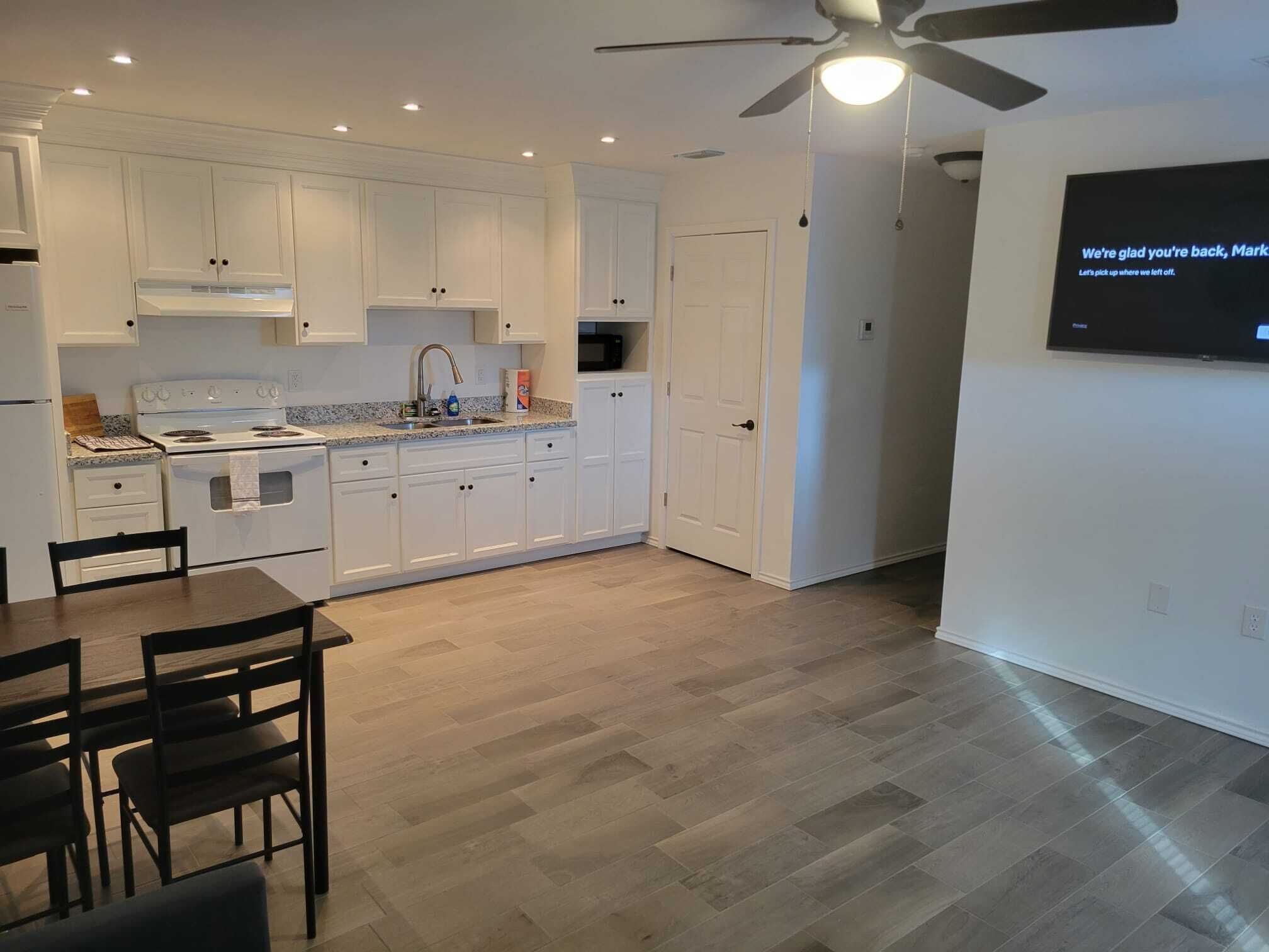 Jmr Suites