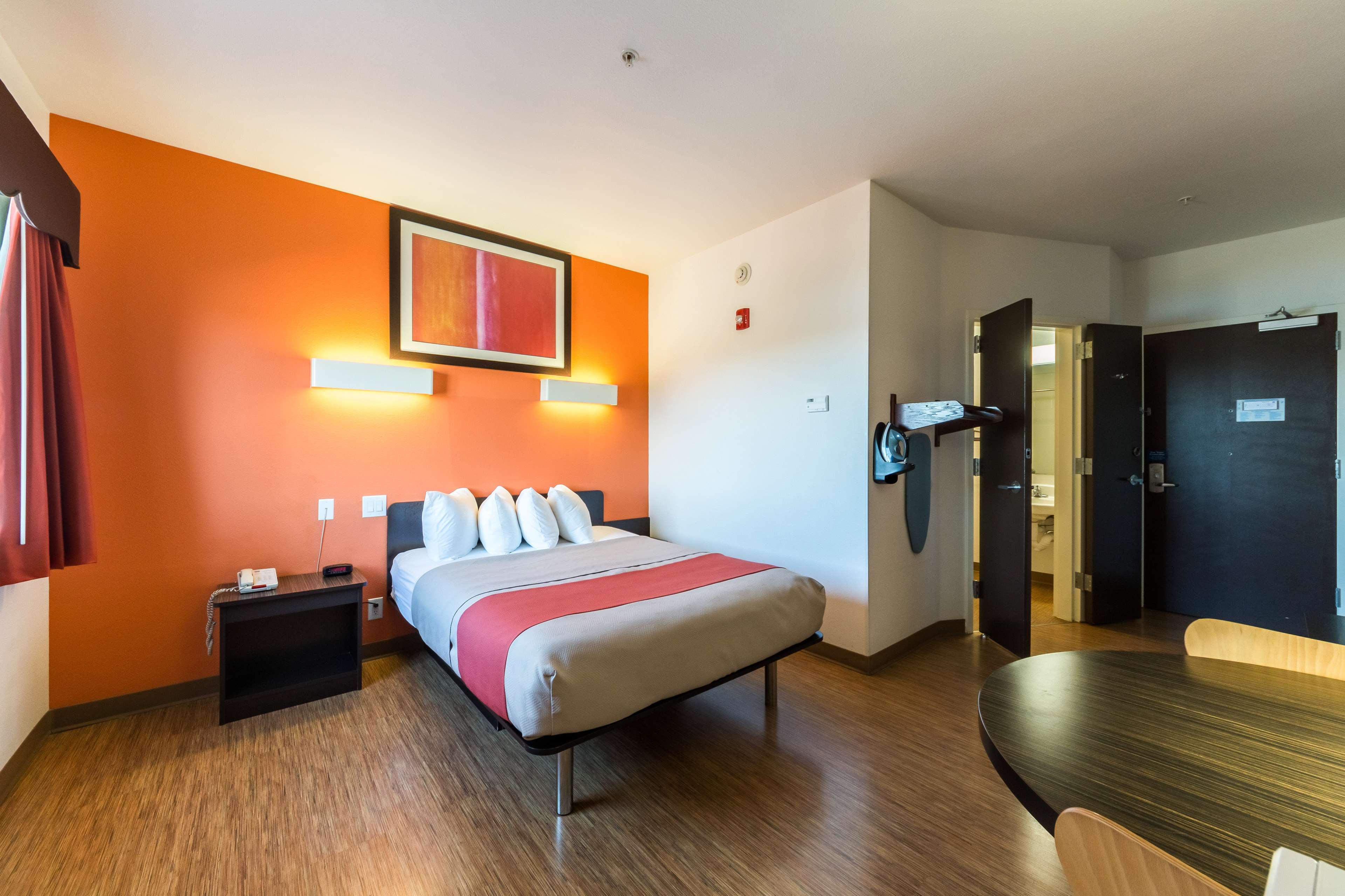 Motel 6 Eagle Pass Lakeside