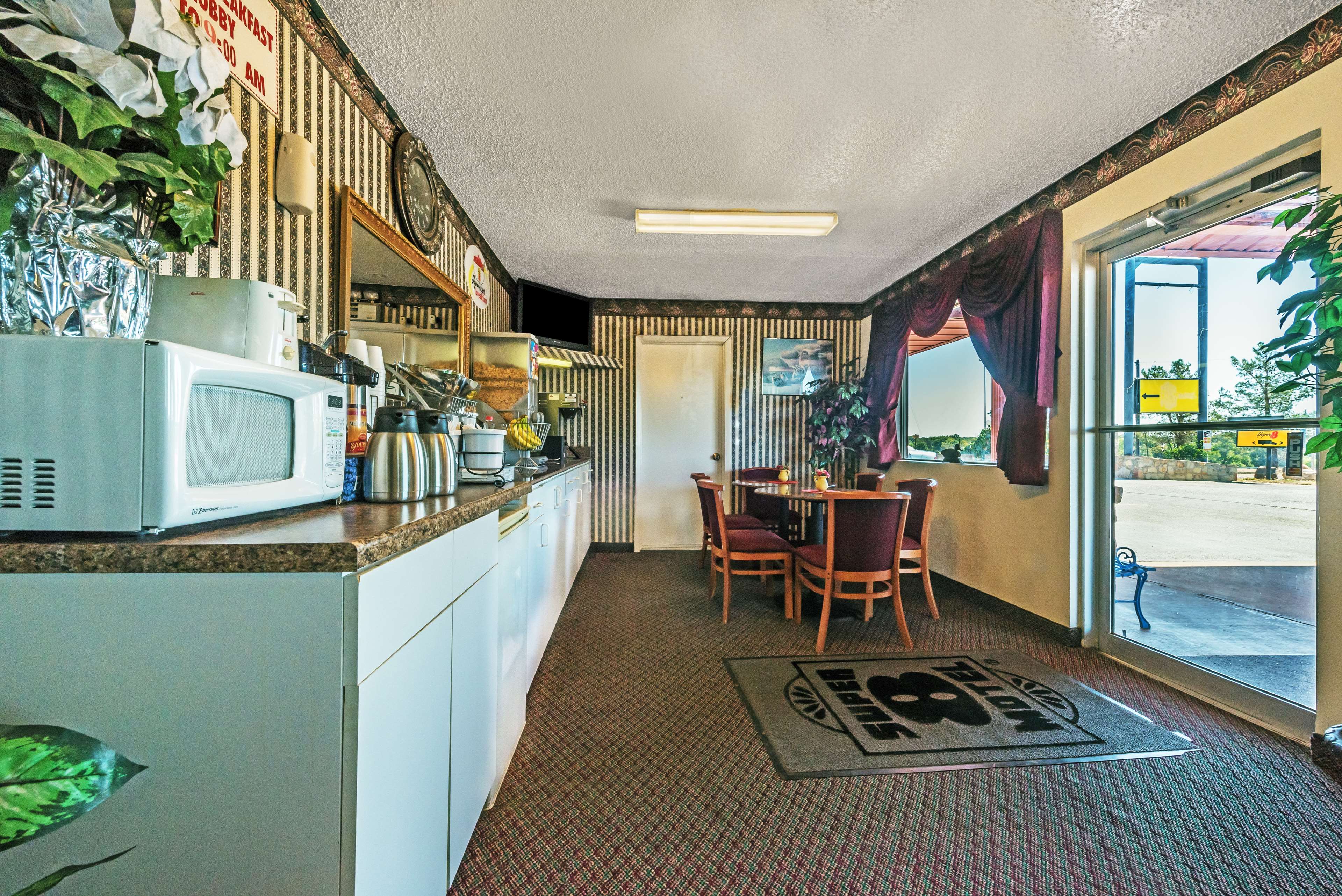 Super 8 by Wyndham Eastland