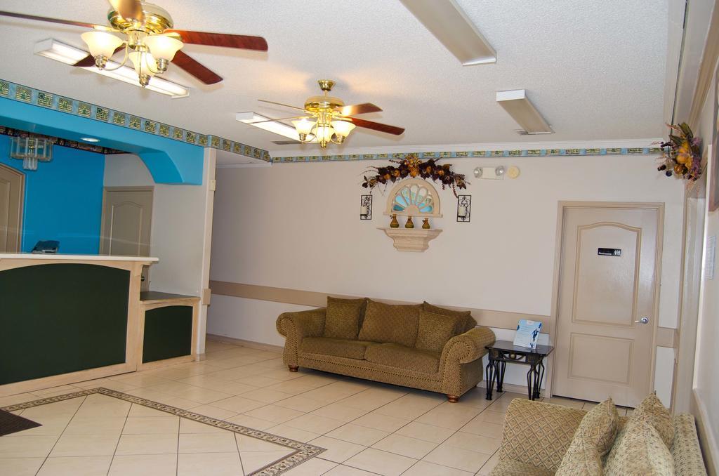 Texas Inn & Suites - City Center at UTRGV