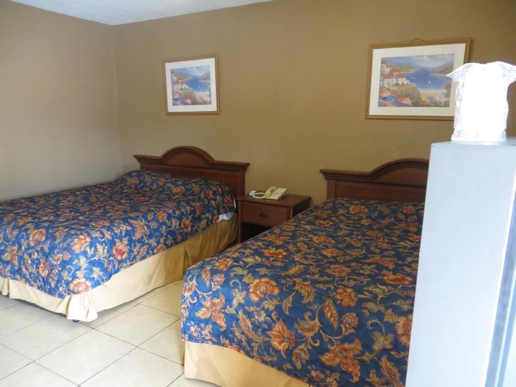 Travel Inn And Suites