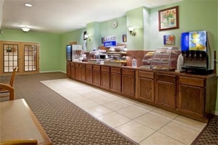 Holiday Inn Express & Suites Elgin