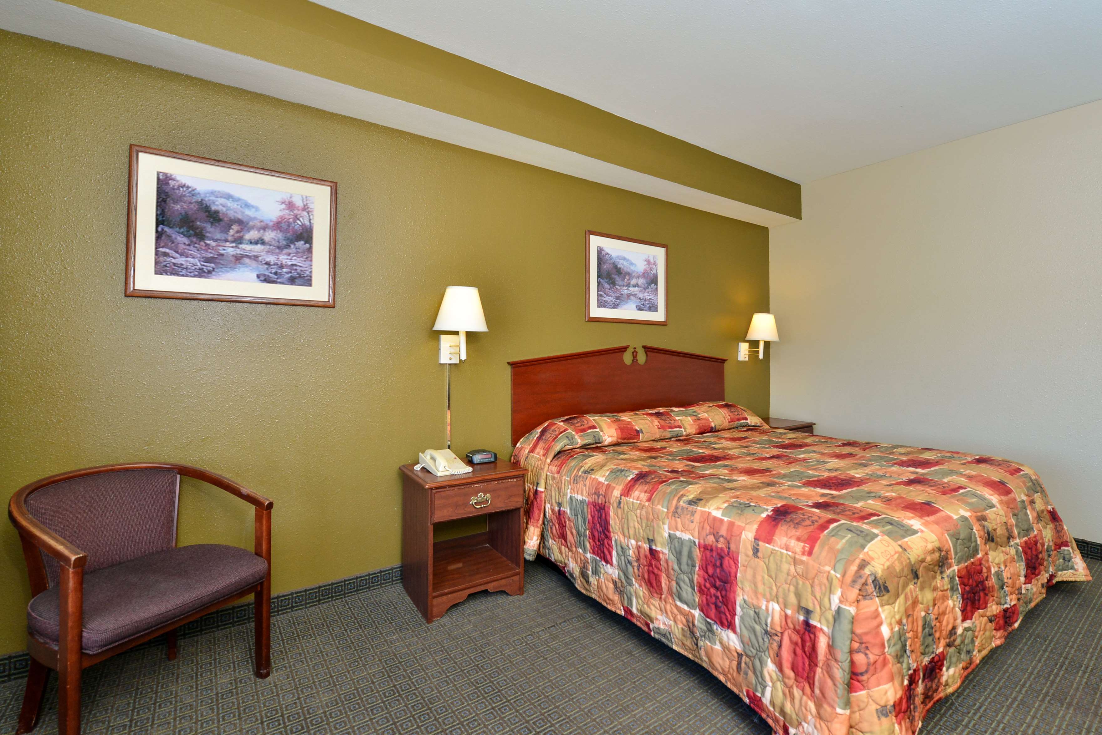 Americas Best Value Inn - Medical Center / Airport