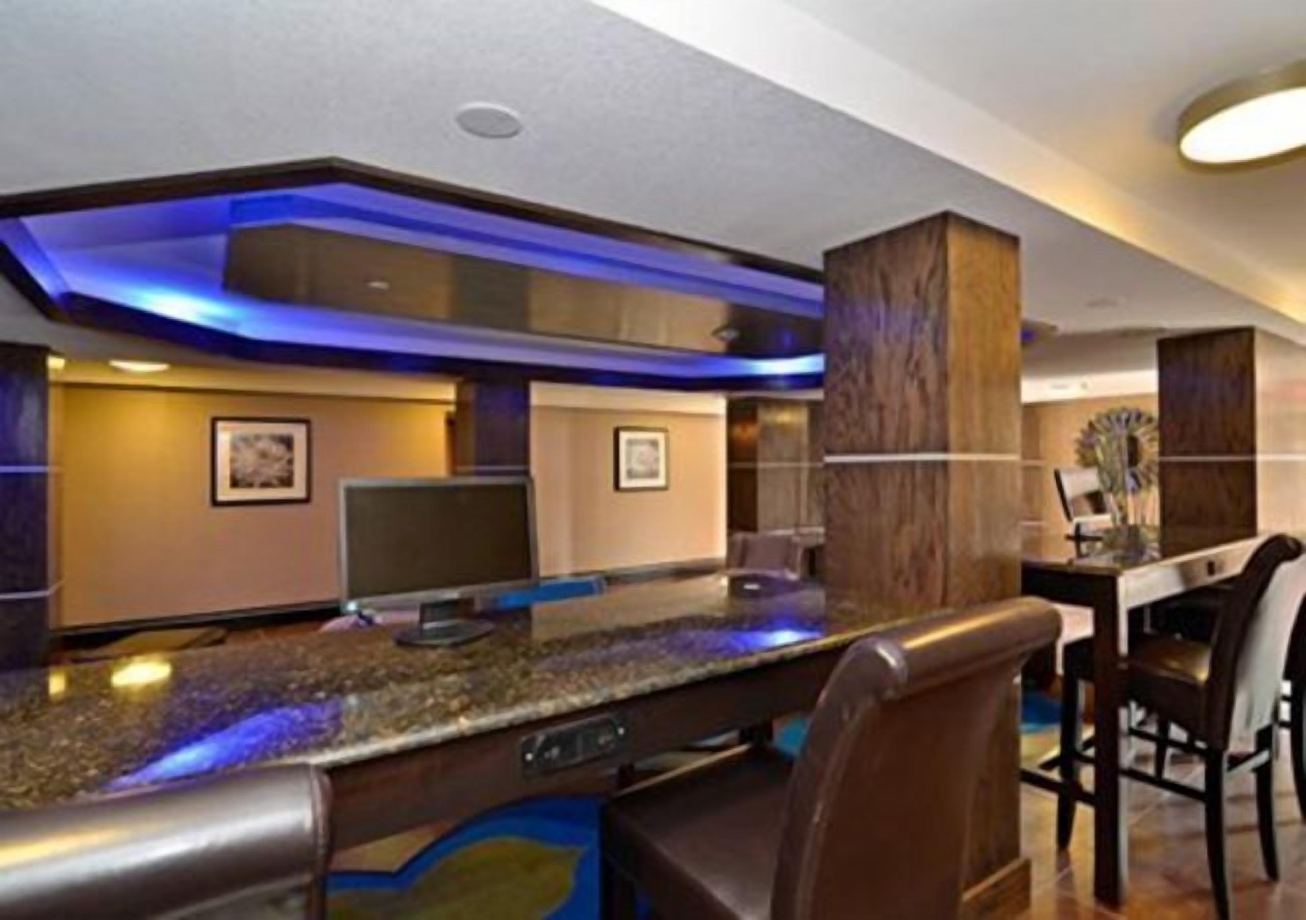 Comfort Inn & Suites I-10 Airport