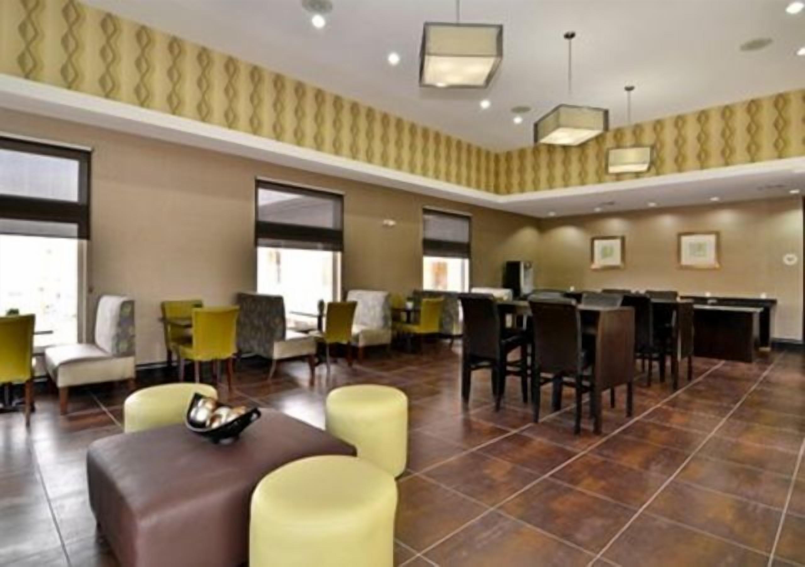 Comfort Inn & Suites I-10 Airport