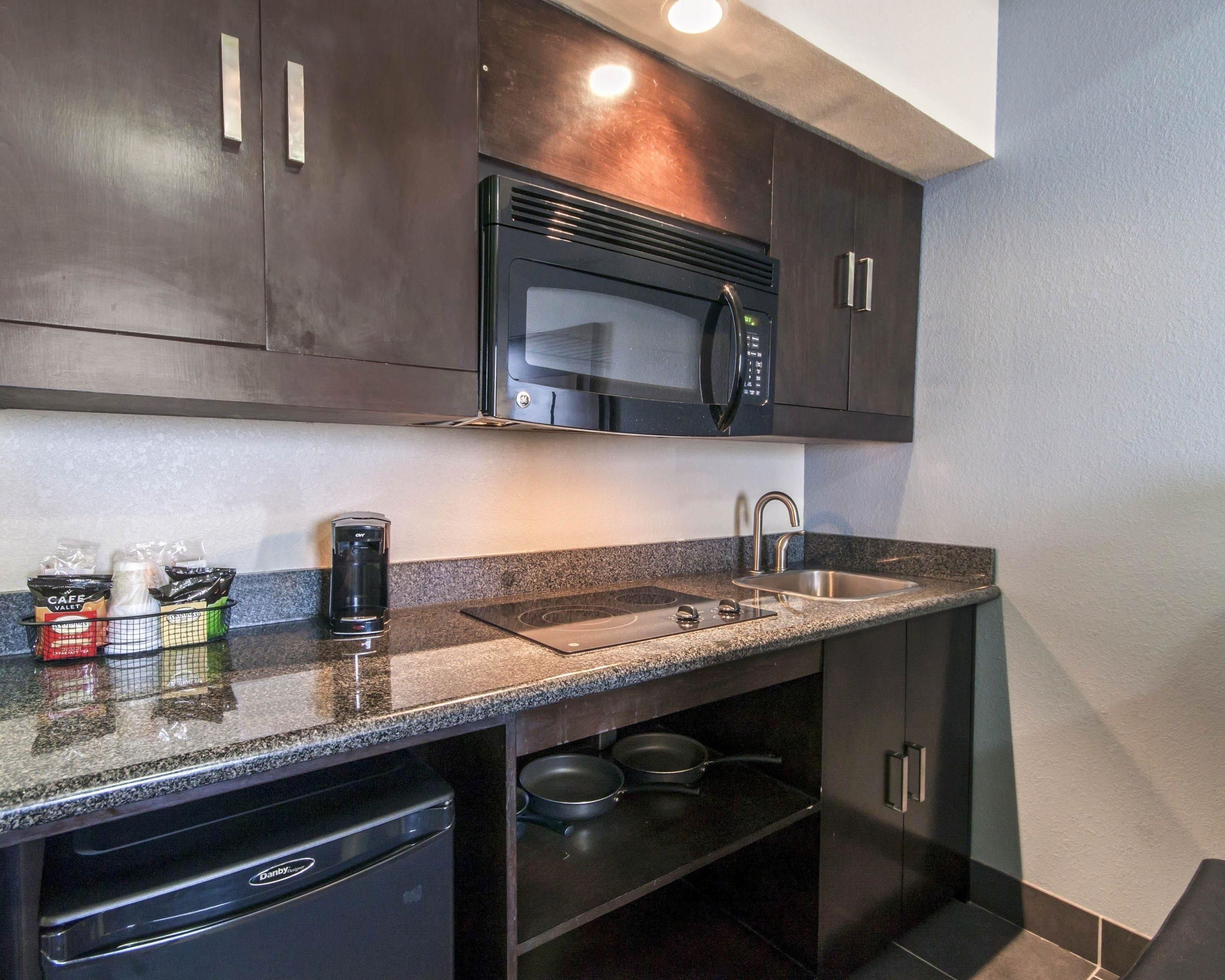 Comfort Inn & Suites I-10 Airport