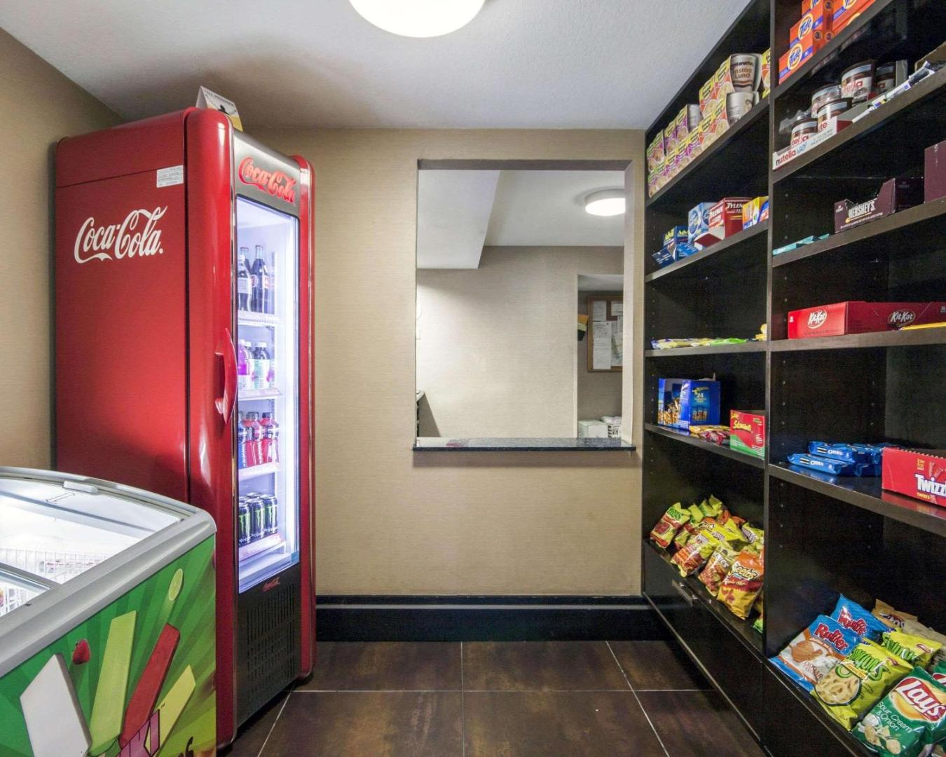Comfort Inn & Suites I-10 Airport