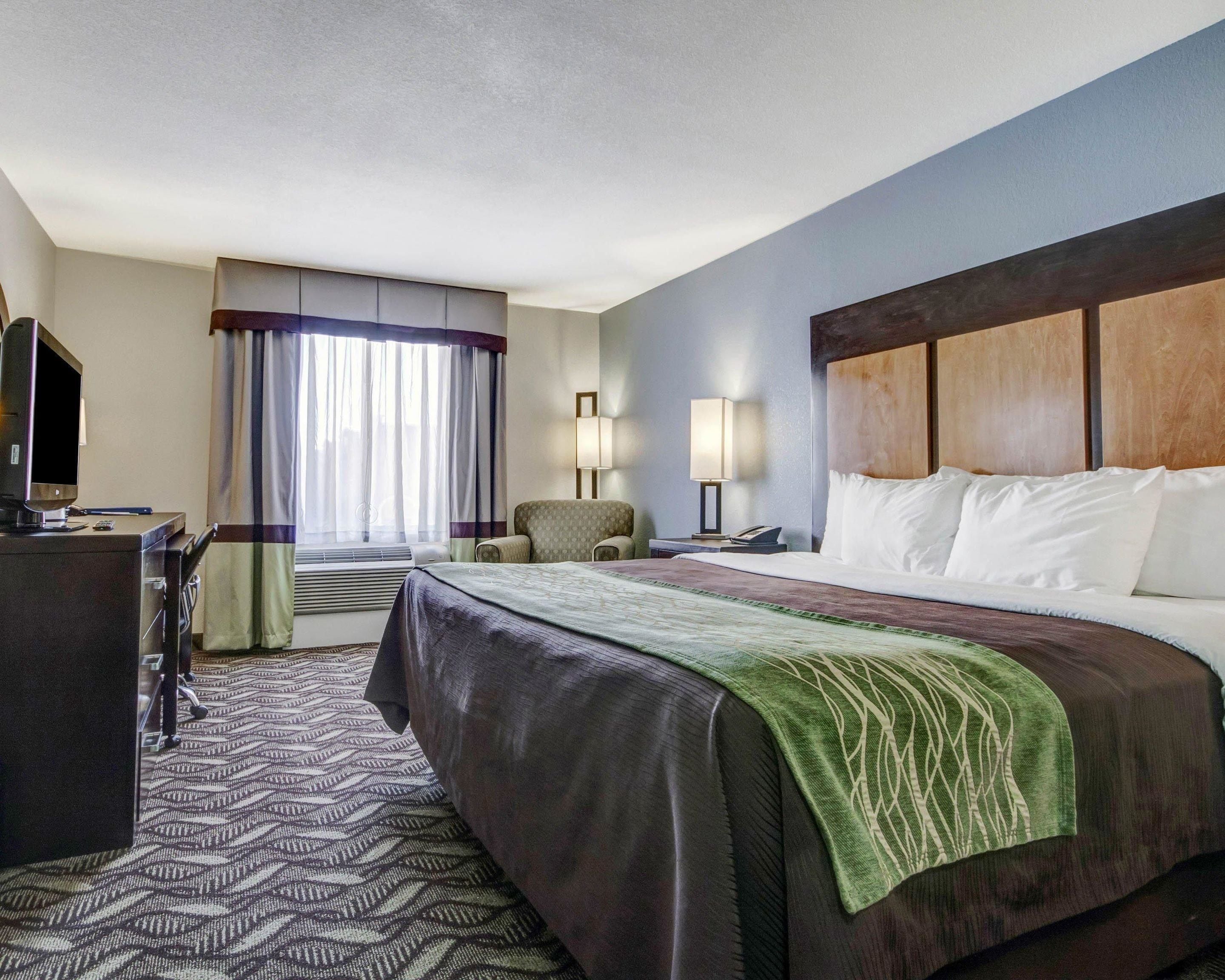Comfort Inn & Suites I-10 Airport