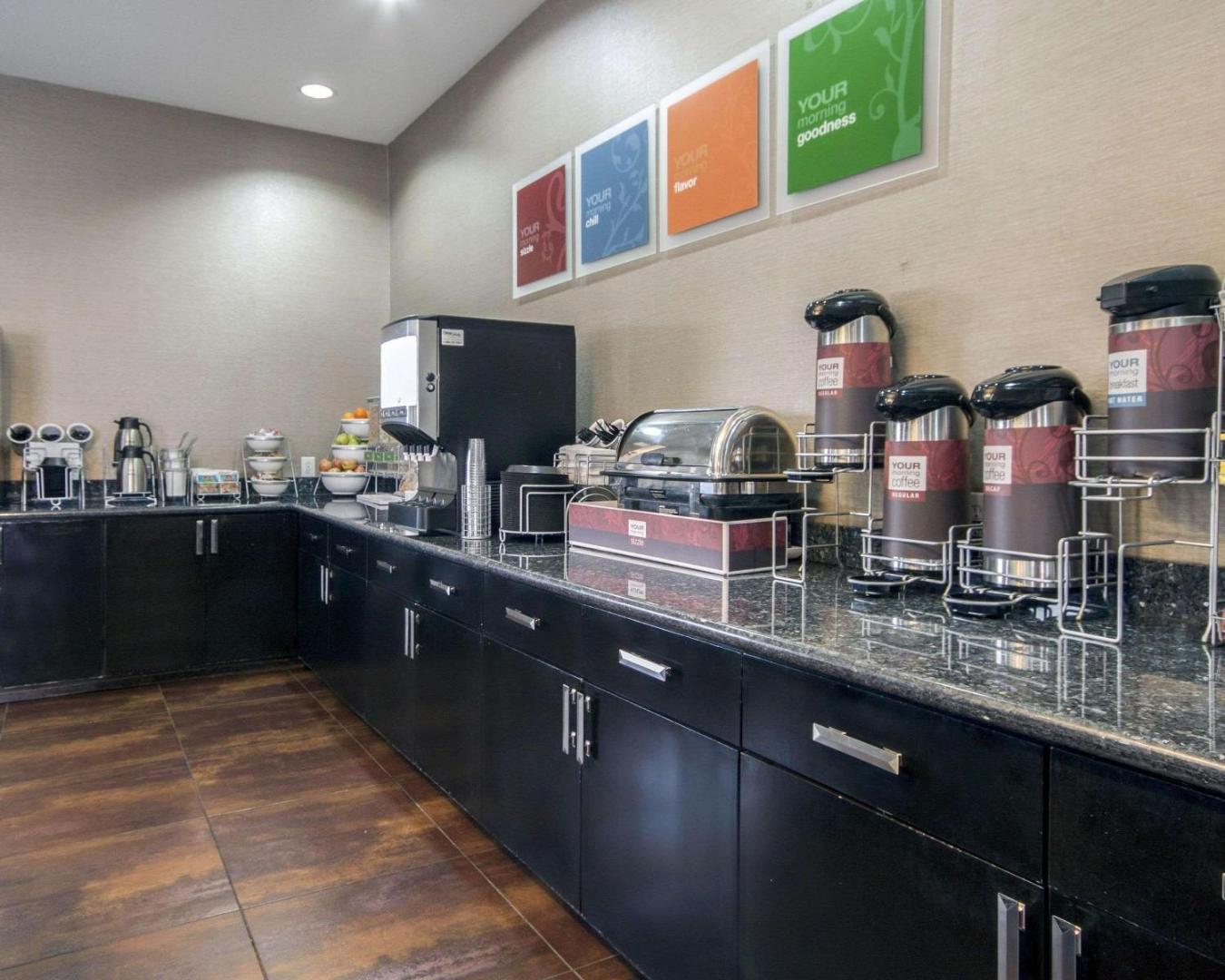 Comfort Inn & Suites I-10 Airport