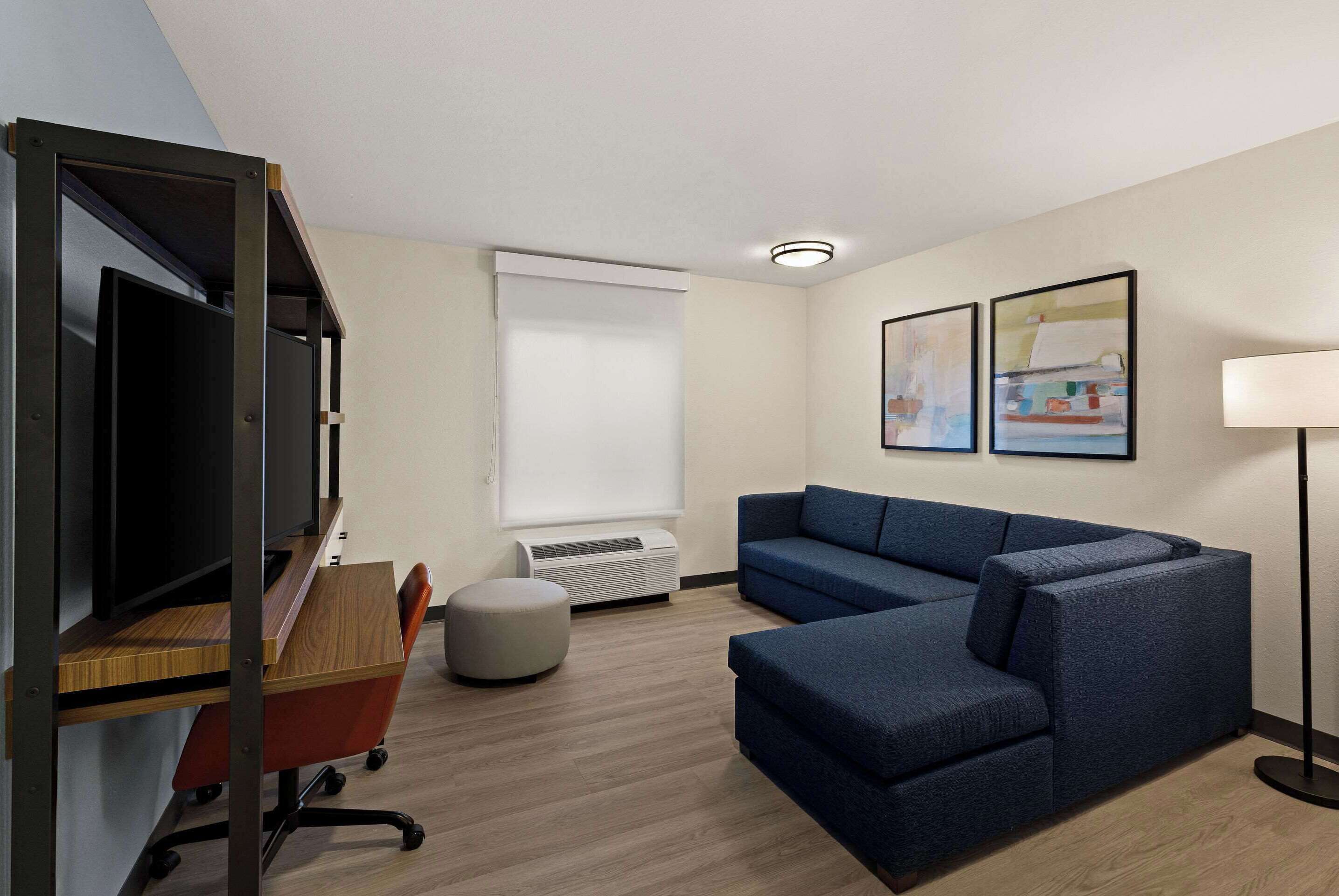 Everhome Suites El Paso Airport near Fort Bliss