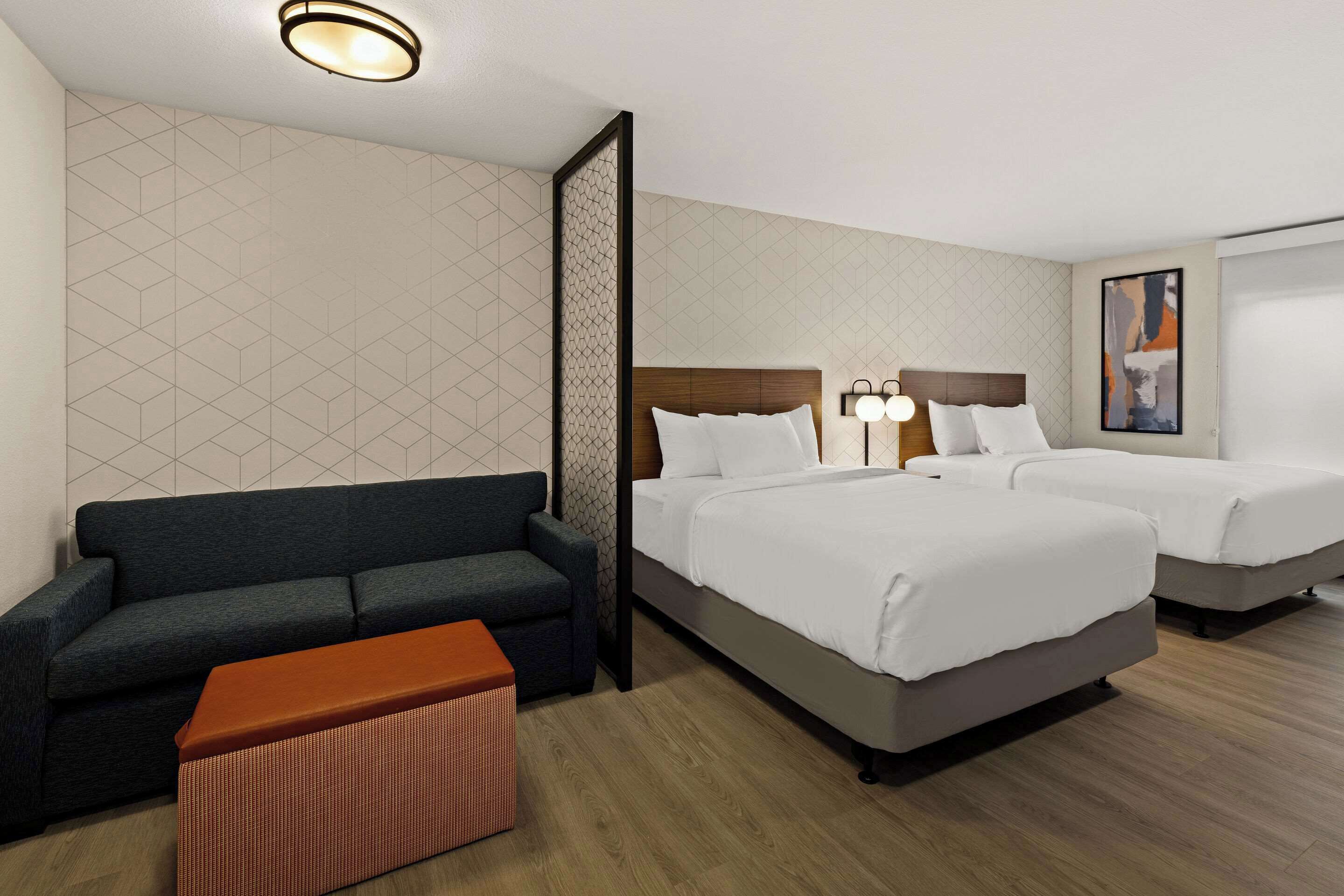 Everhome Suites El Paso Airport near Fort Bliss