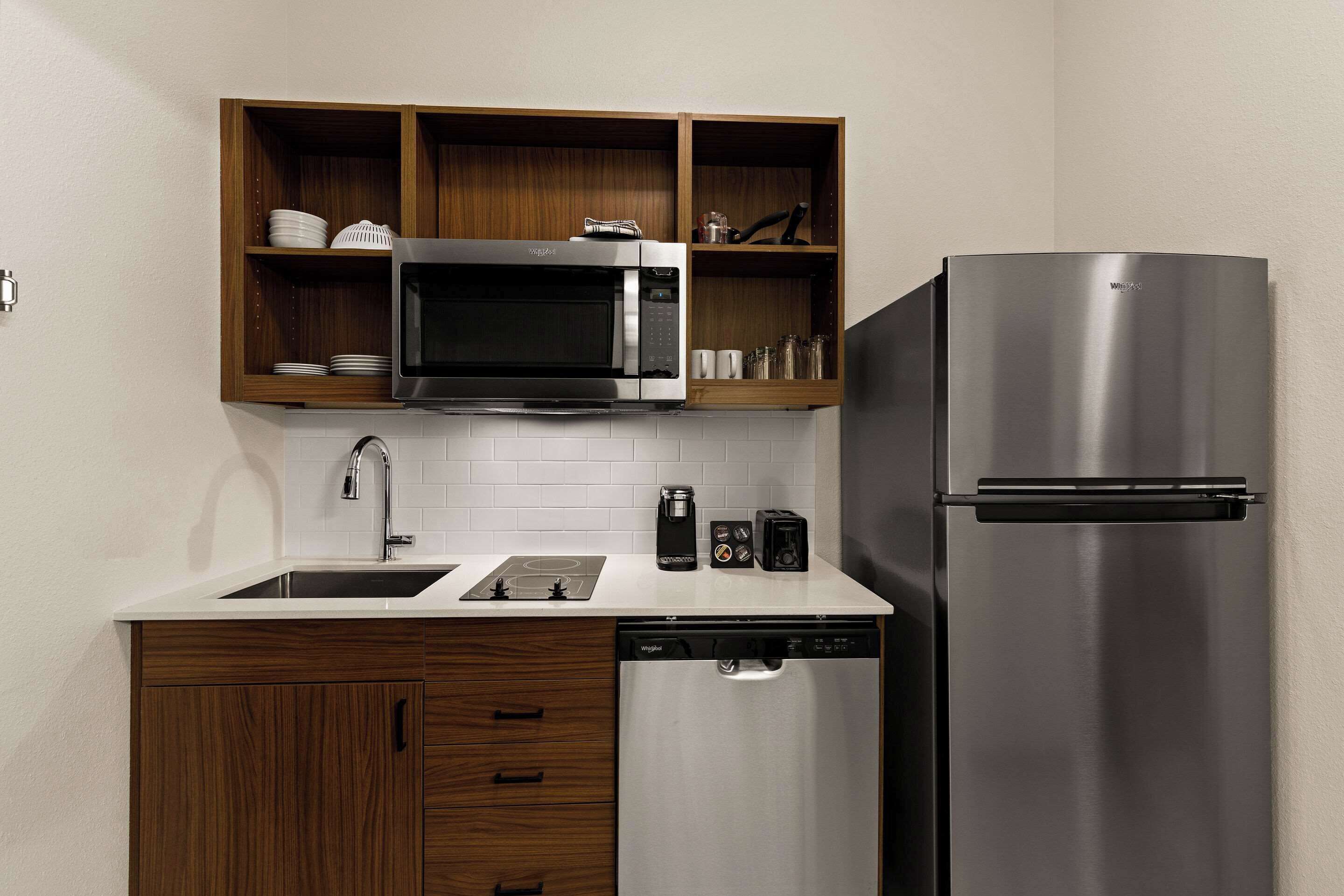 Everhome Suites El Paso Airport near Fort Bliss