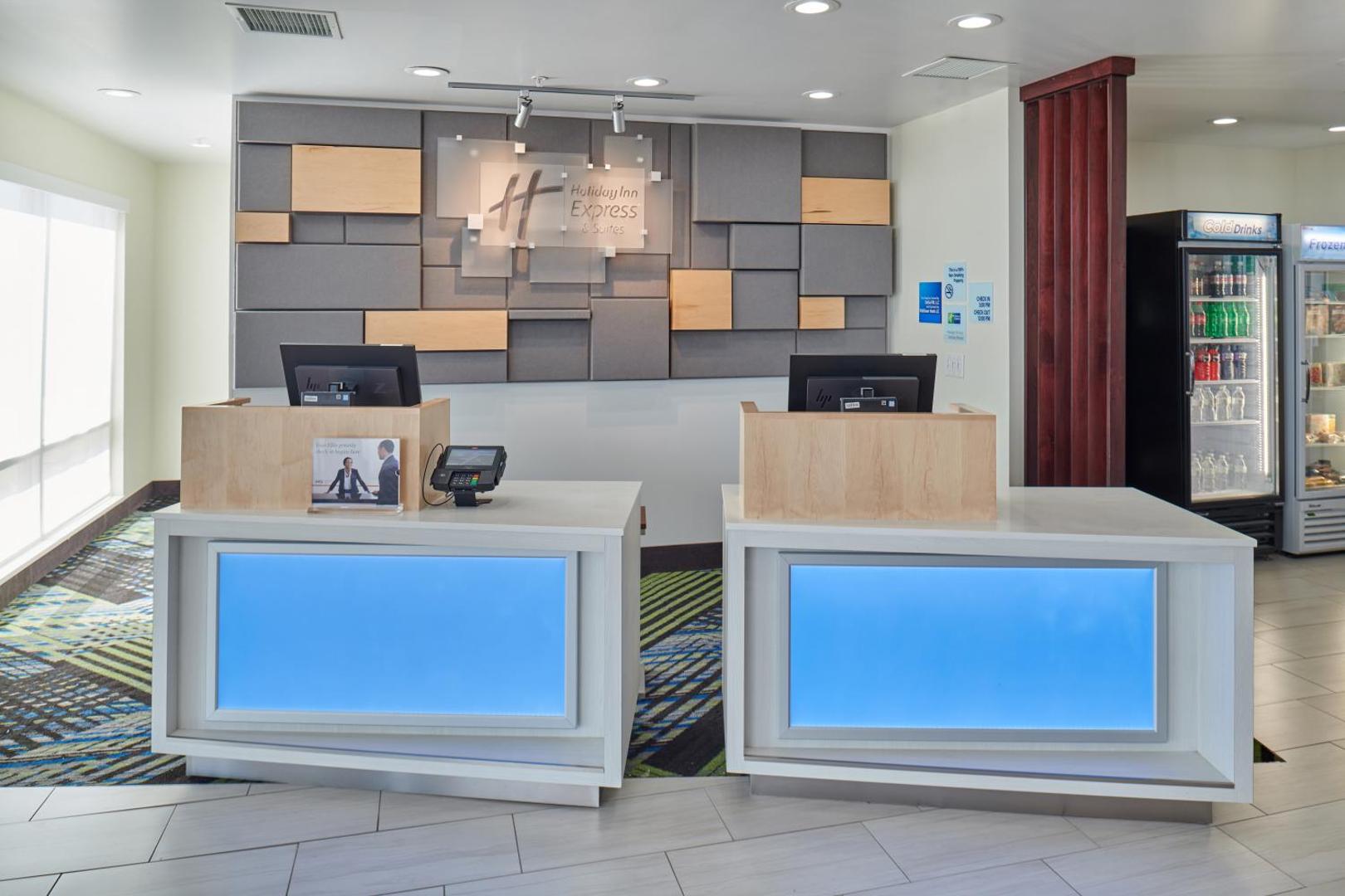 Holiday Inn Express & Suites El Paso East-Loop 375
