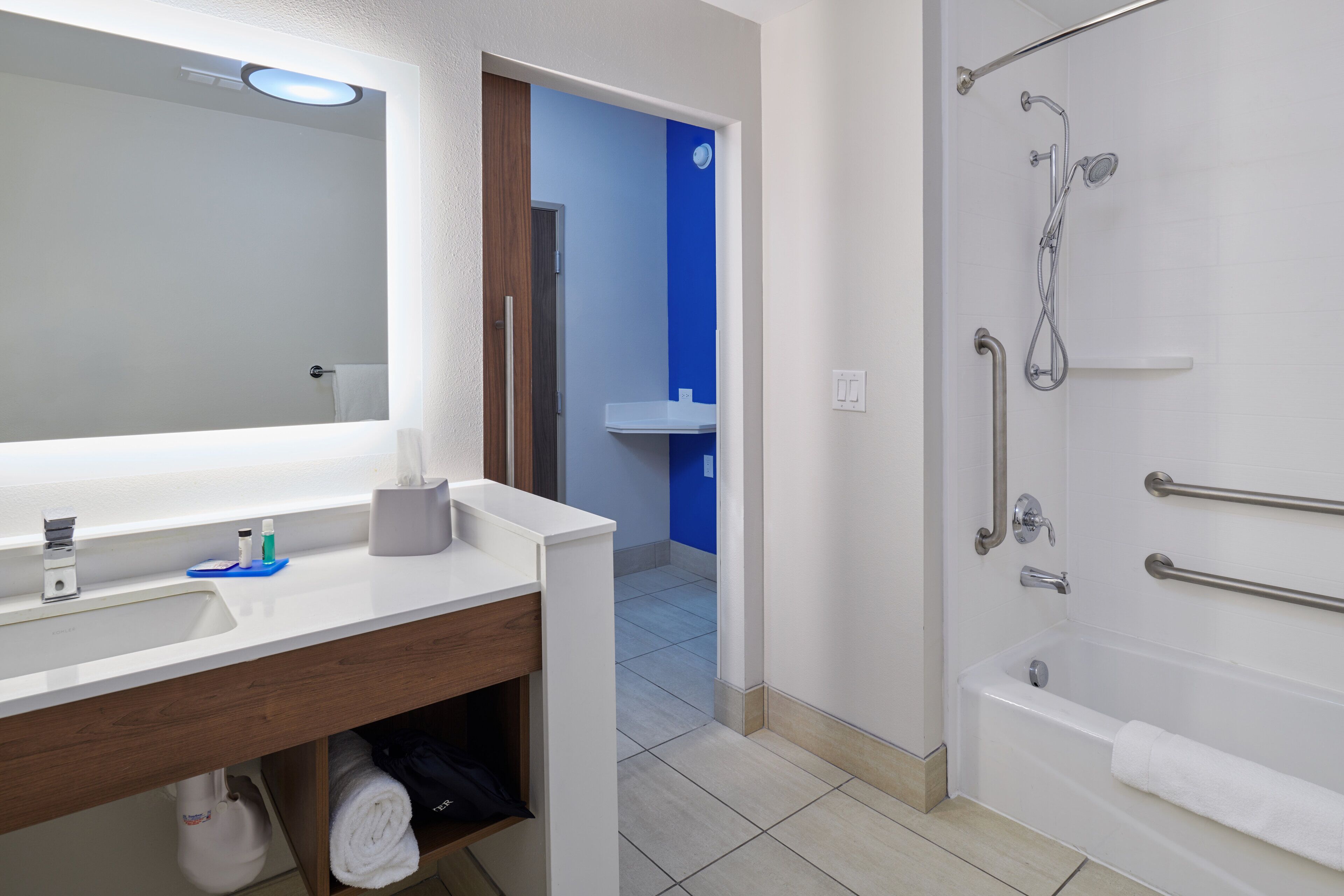Holiday Inn Express El Paso Sunland Park Area