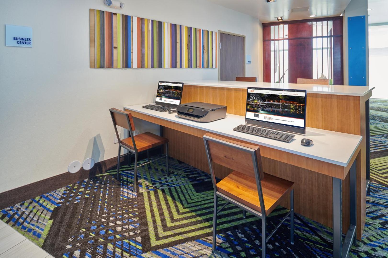 Holiday Inn Express El Paso Sunland Park Area
