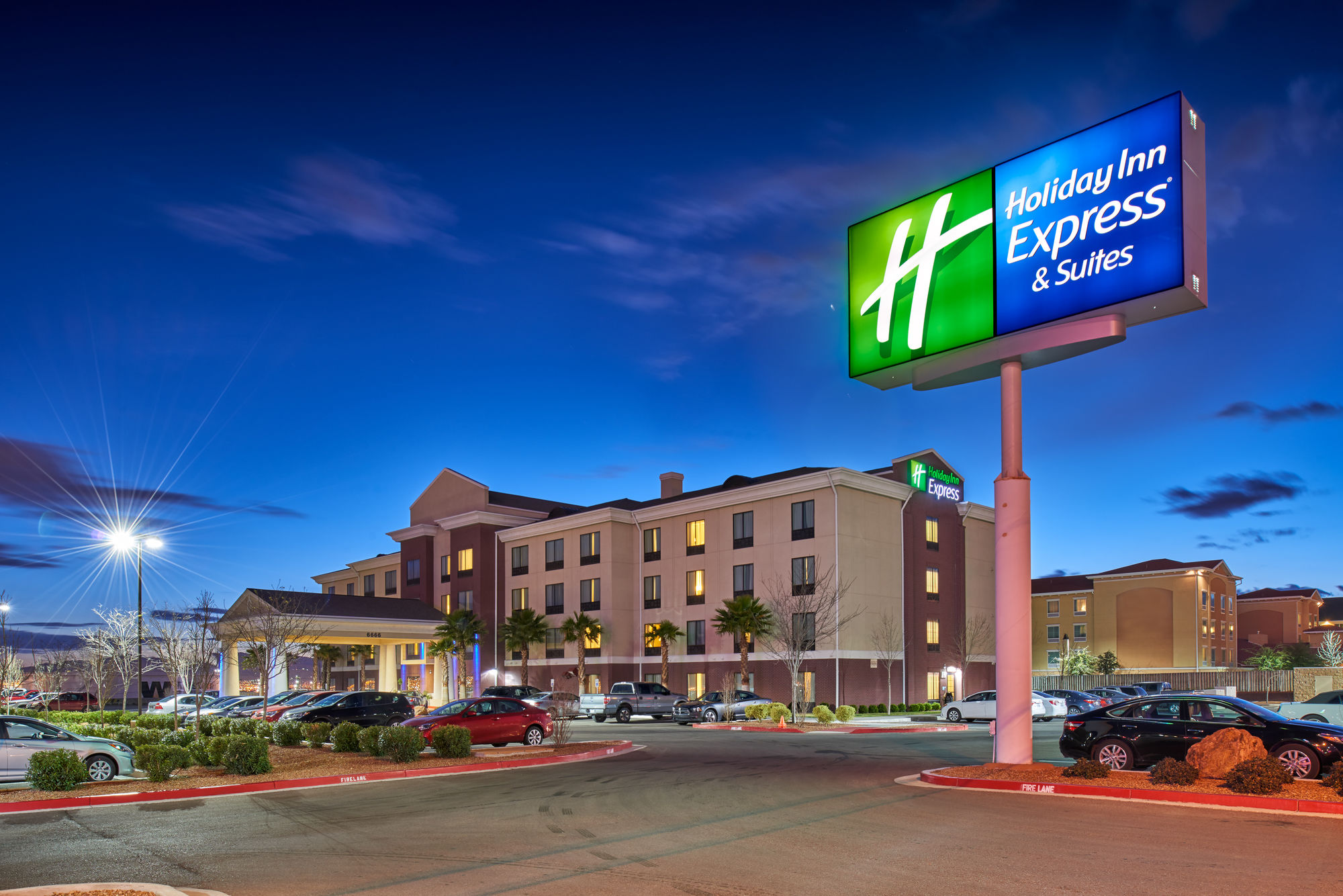 Holiday Inn Express & Suites El Paso Airport