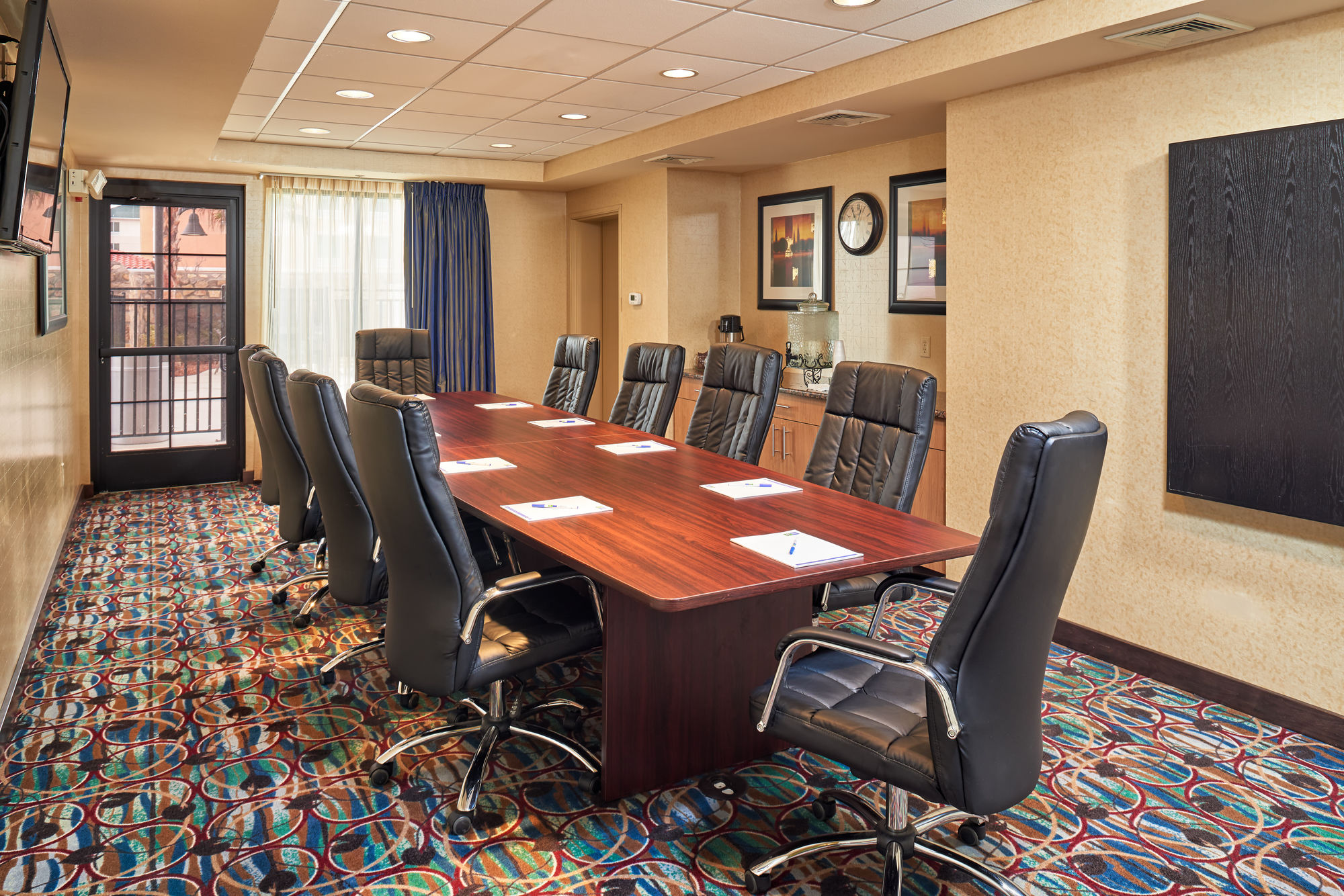 Holiday Inn Express & Suites El Paso Airport
