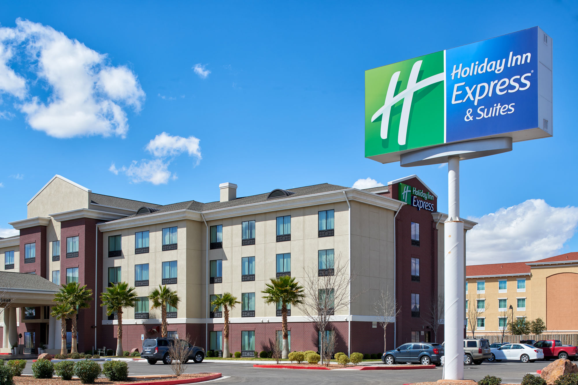 Holiday Inn Express & Suites El Paso Airport