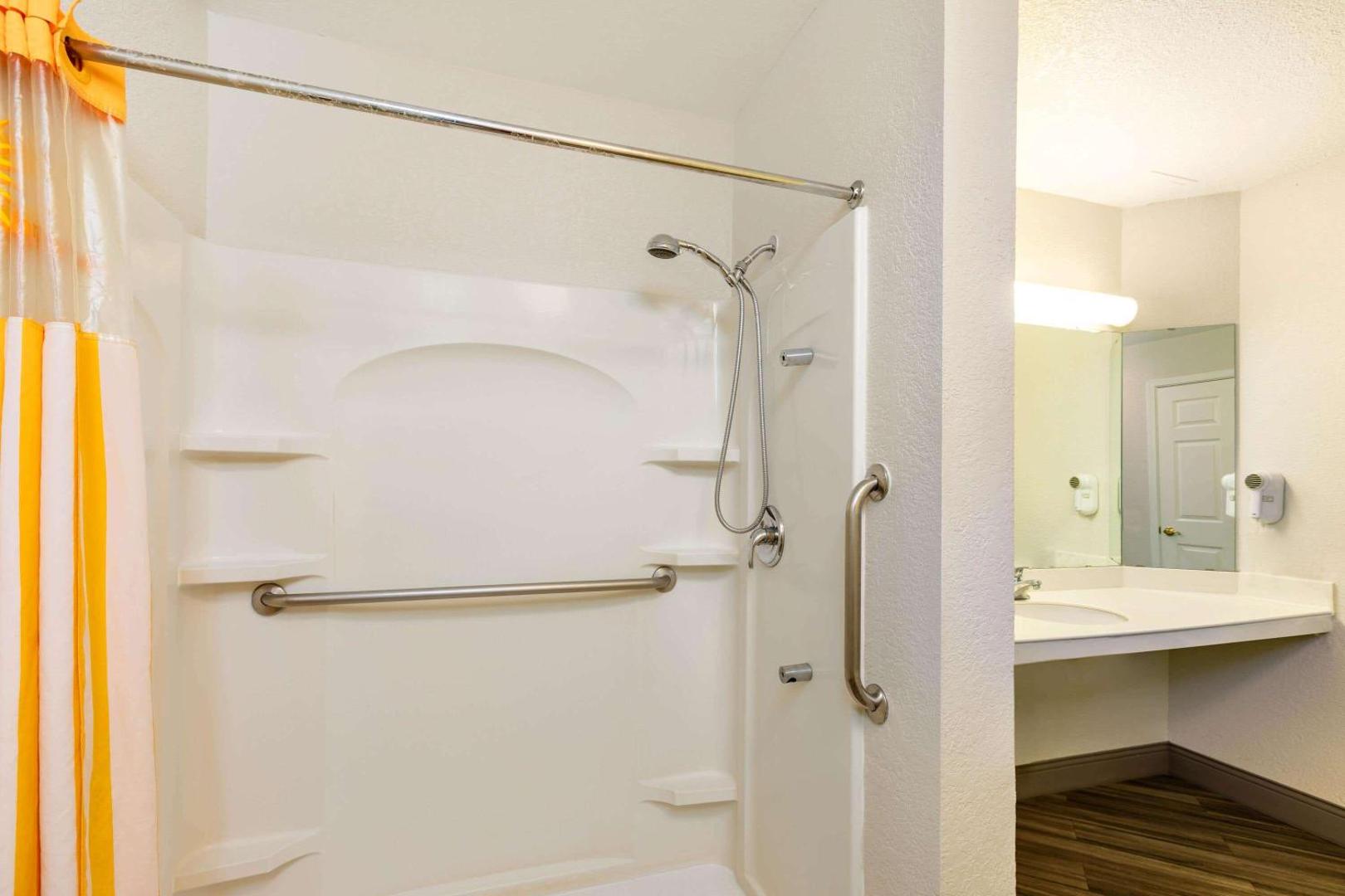 Travelodge by Wyndham El Paso - Airport