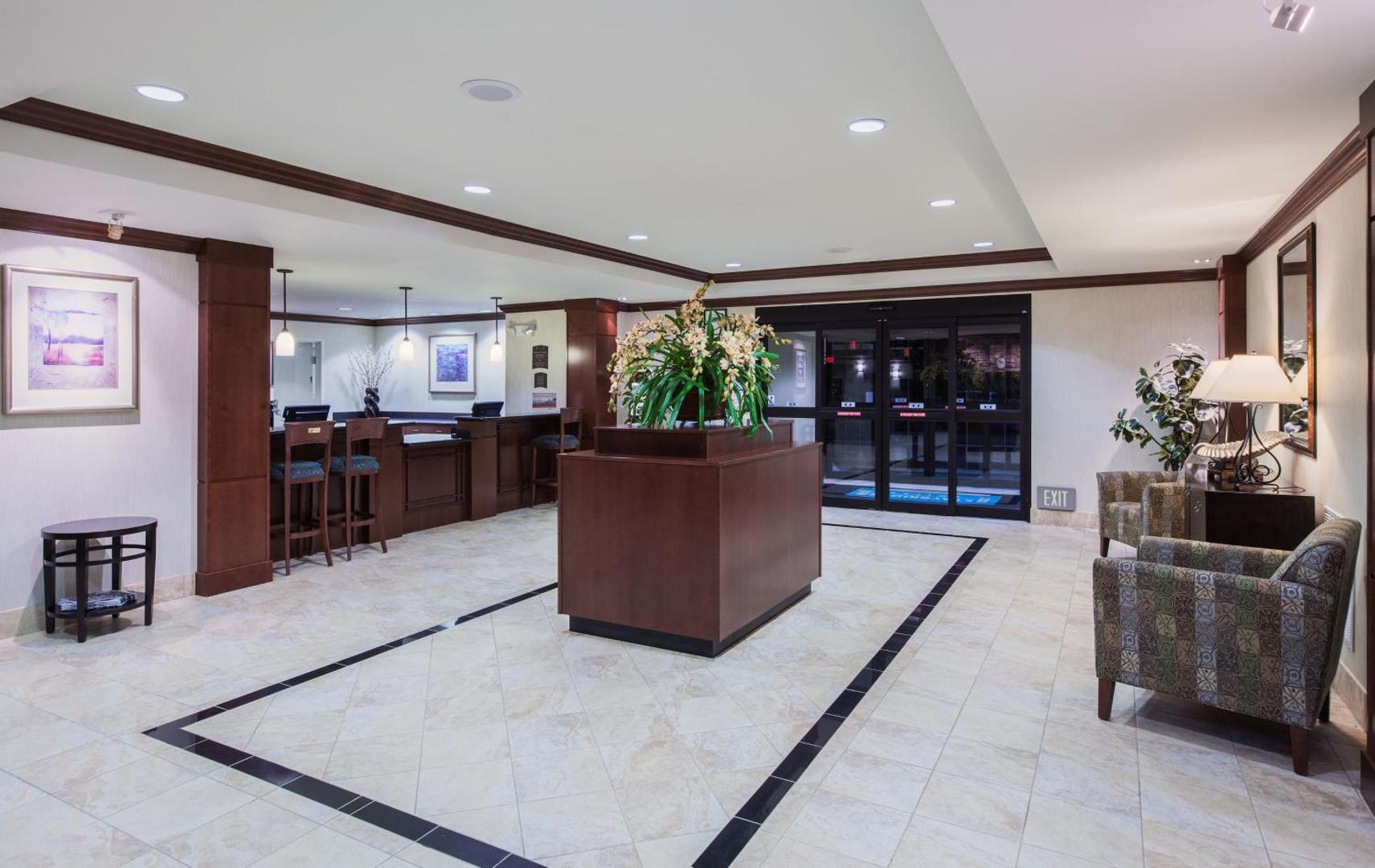 Staybridge Suites El Paso Airport Area
