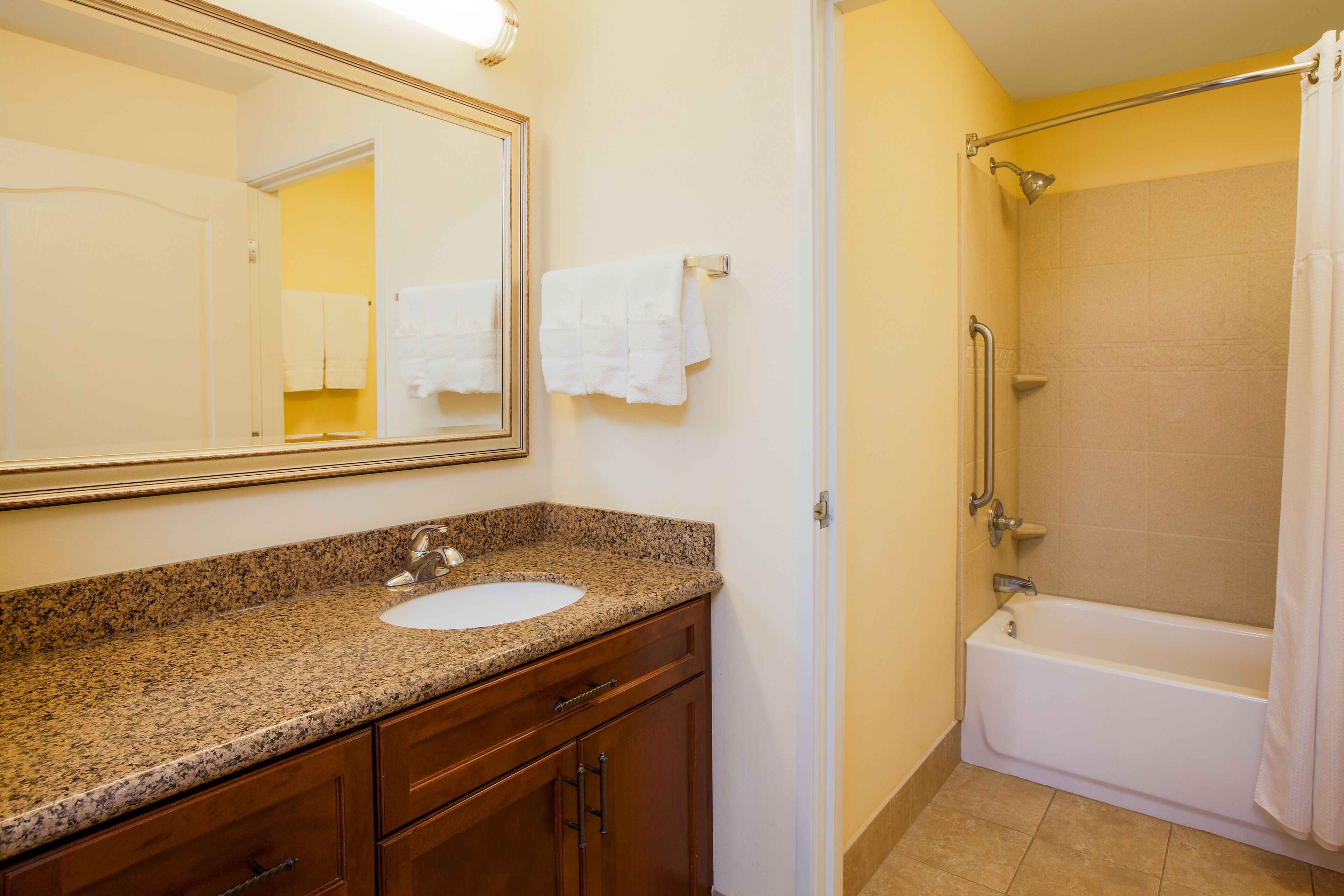 Staybridge Suites El Paso Airport Area
