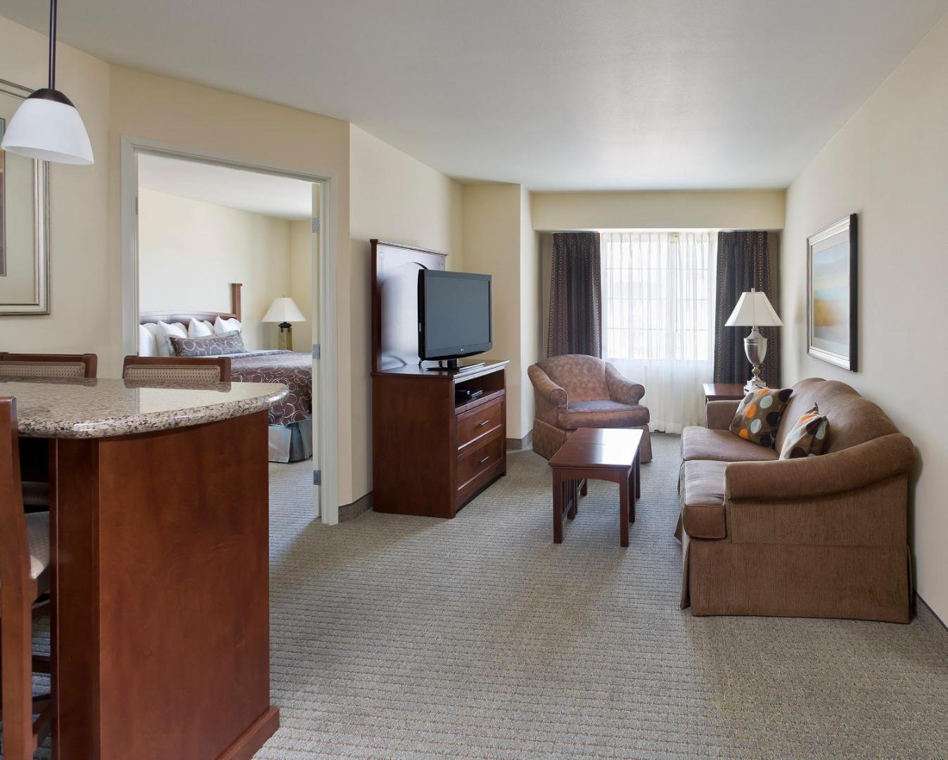 Staybridge Suites El Paso Airport Area
