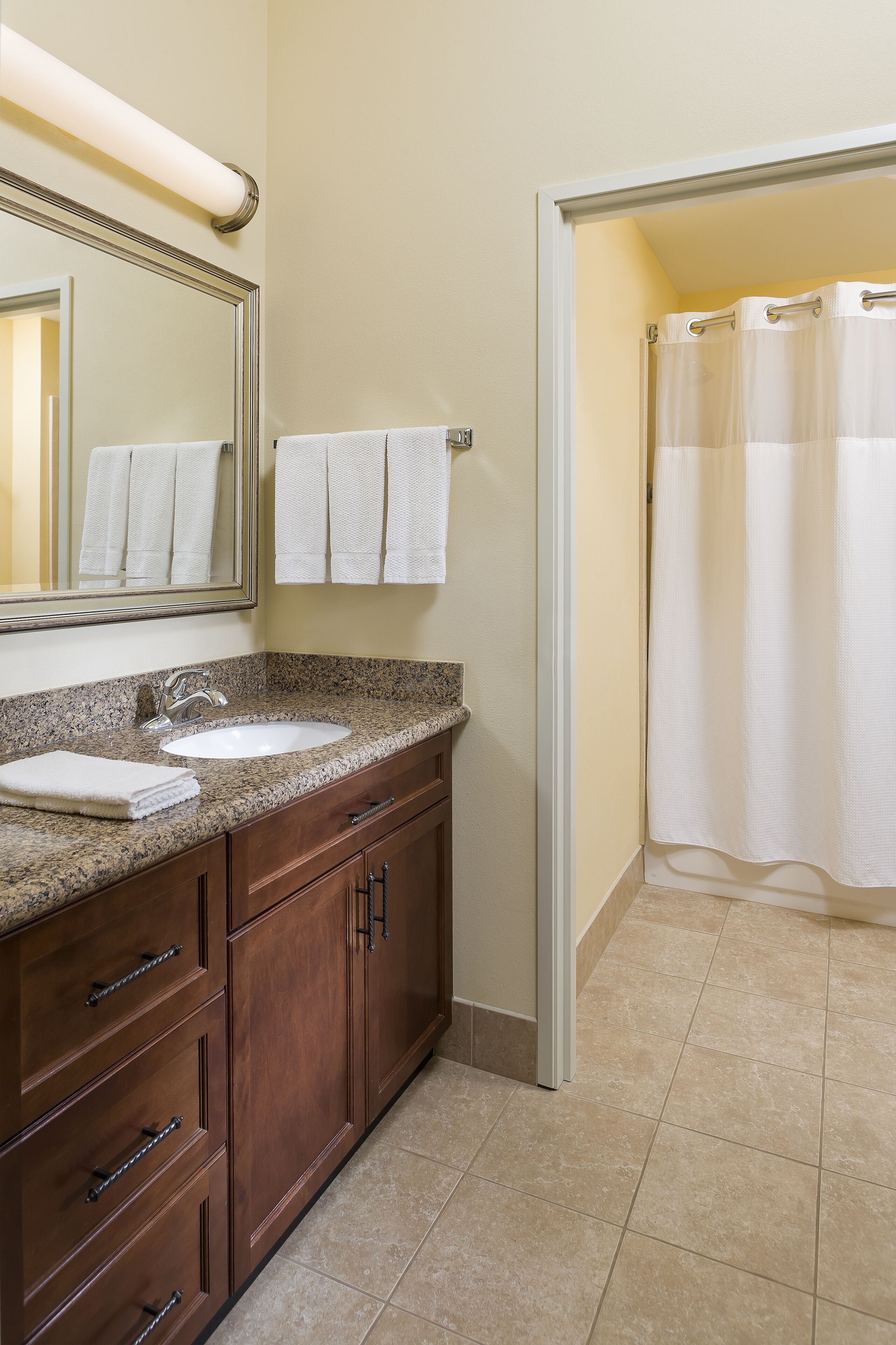 Staybridge Suites El Paso Airport Area